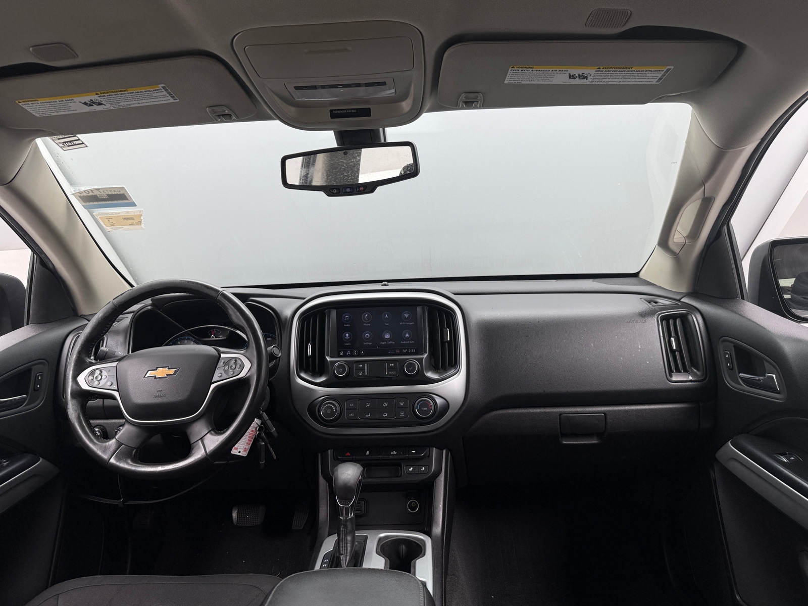 Thumbnail: 2022 Chevrolet Colorado - 3