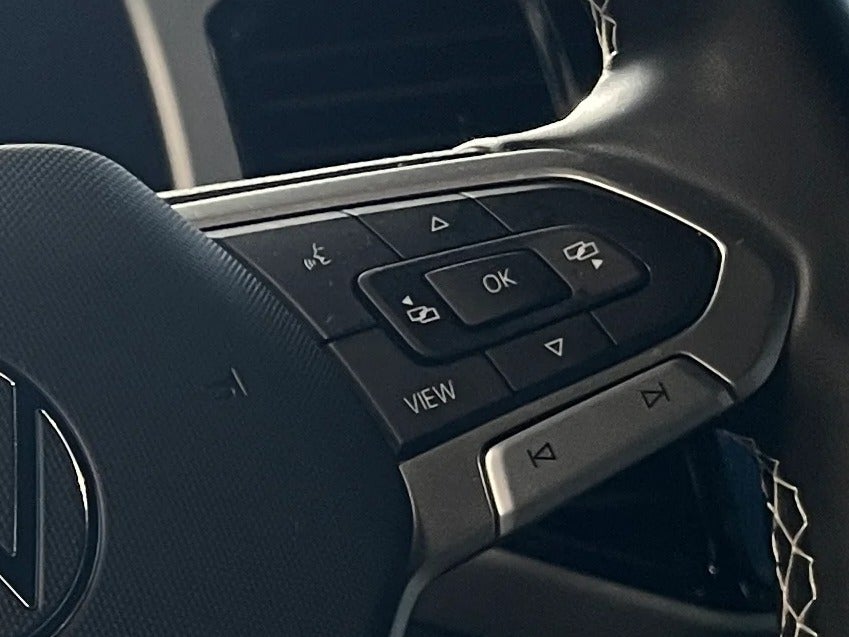 2023 Volkswagen Atlas Cross Sport SE w/Tech - Photo 19