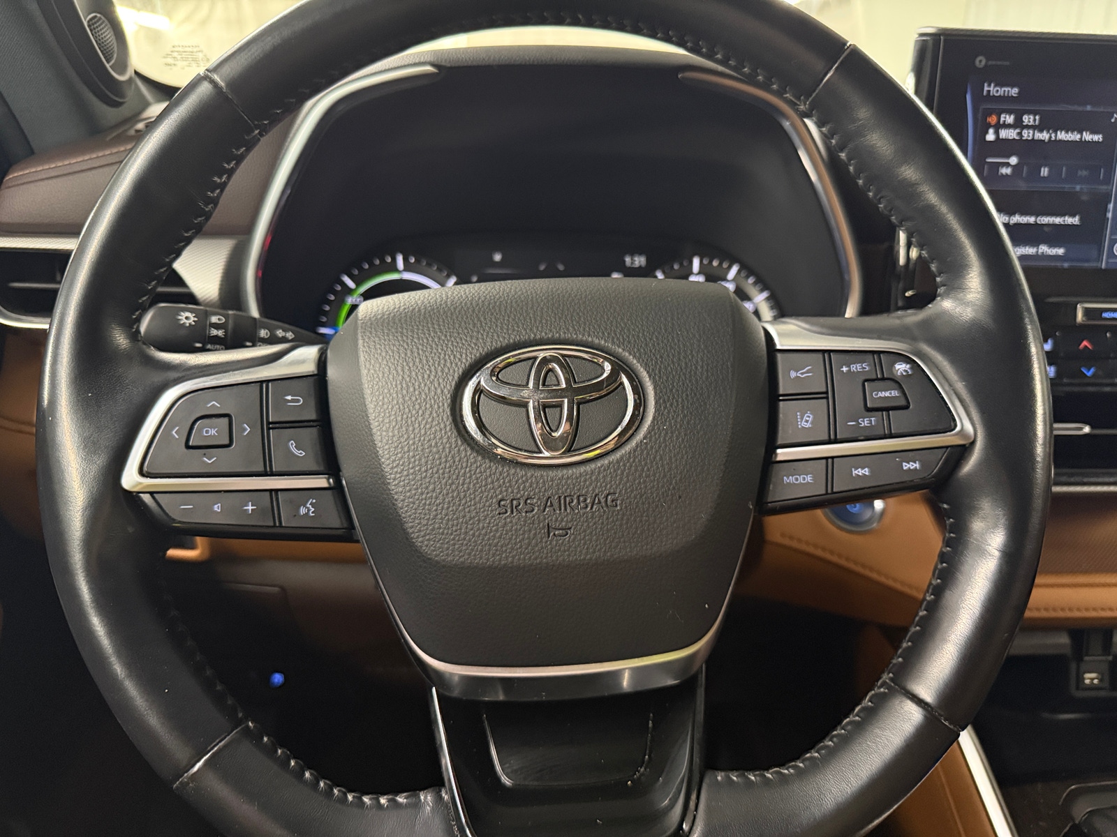 Thumbnail: 2021 Toyota Highlander - 4