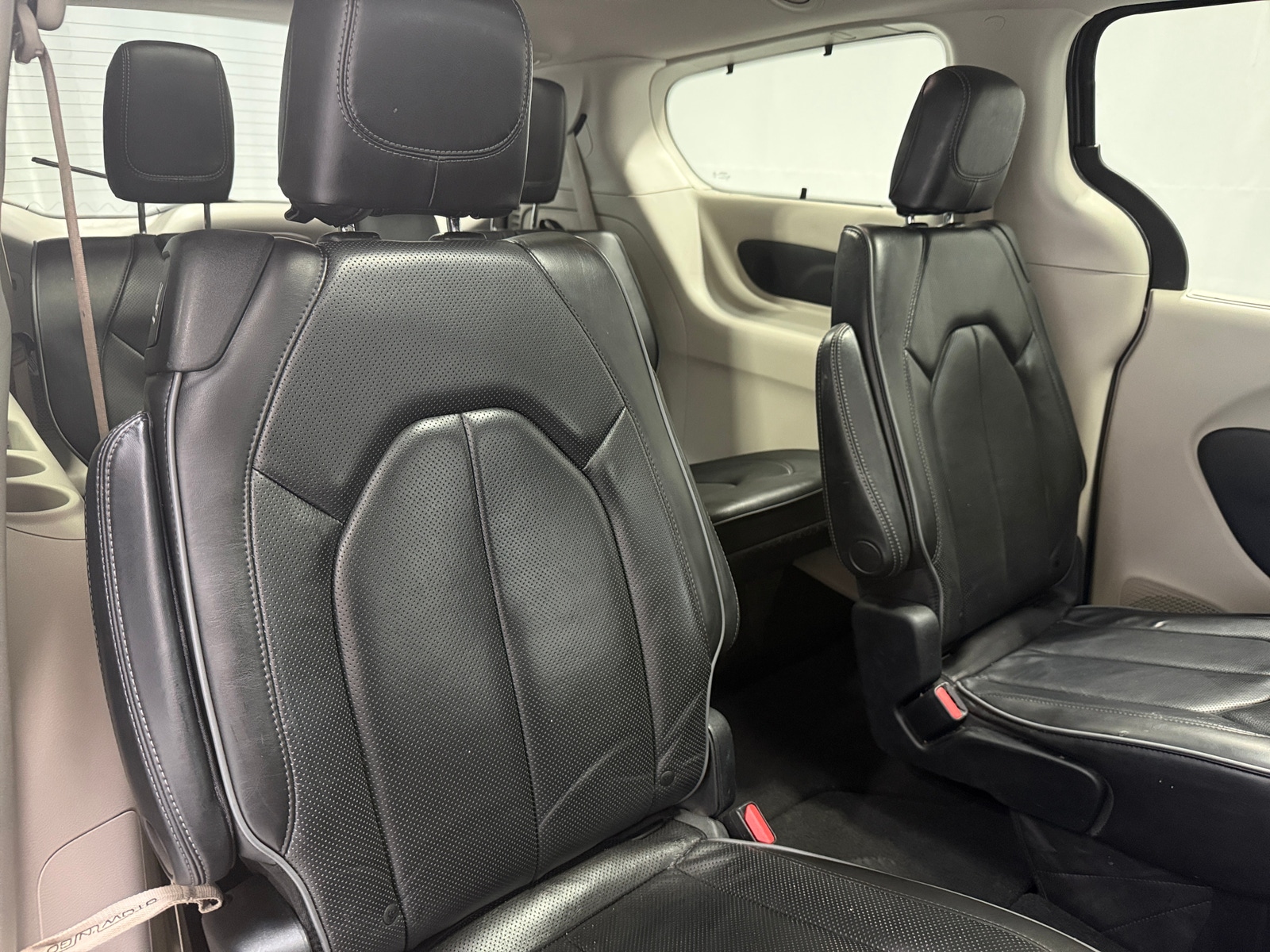 Thumbnail: 2020 Chrysler Pacifica - 6
