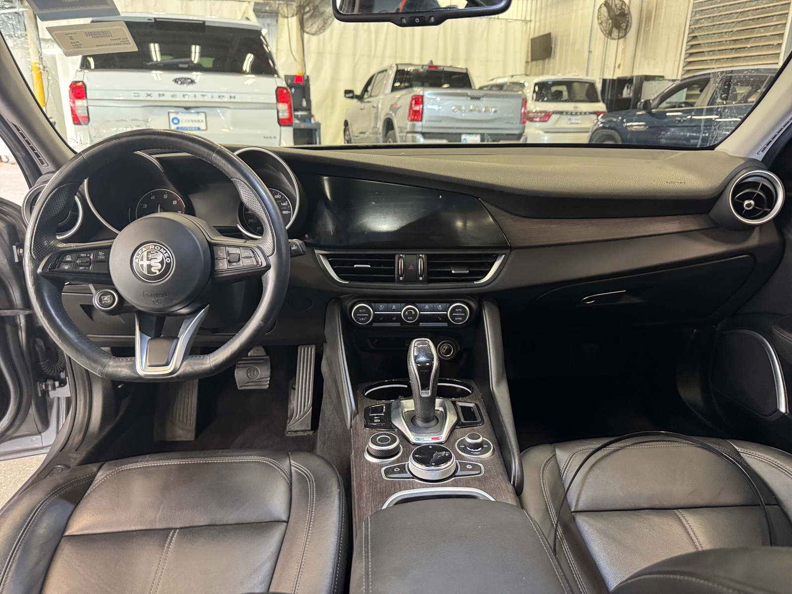 Thumbnail: 2021 Alfa Romeo Giulia - 2