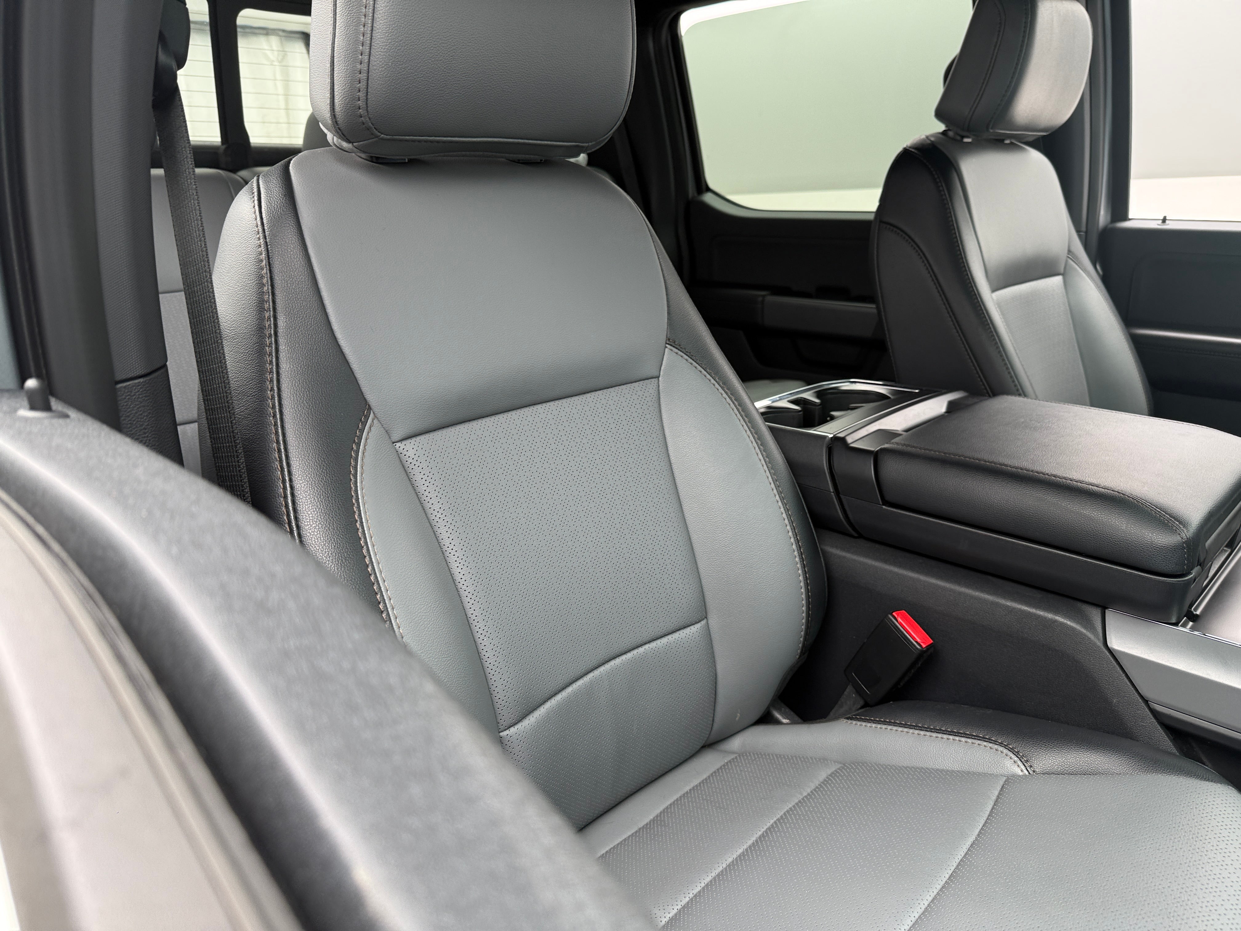 Used 2024 Ford F-150 Lightning Lariat with VIN 1FT6W5L77RWG31224 for sale in Auburn, WA