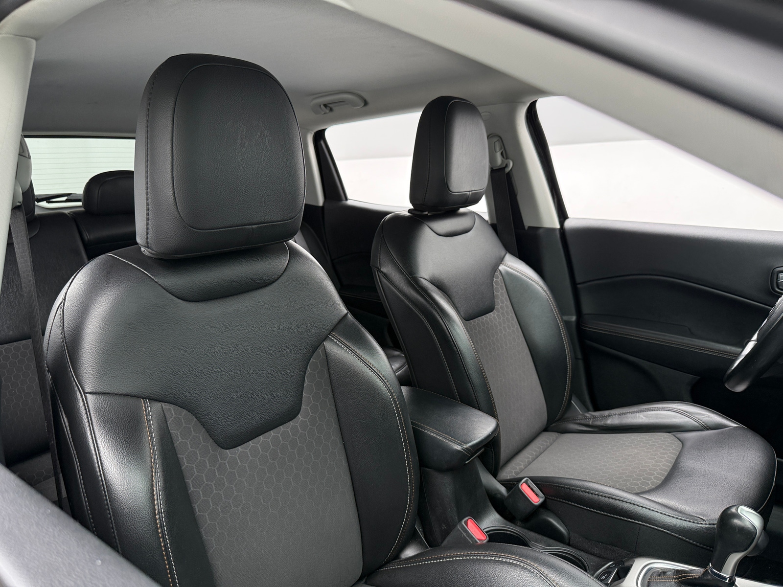Thumbnail: 2019 Jeep Compass - 2