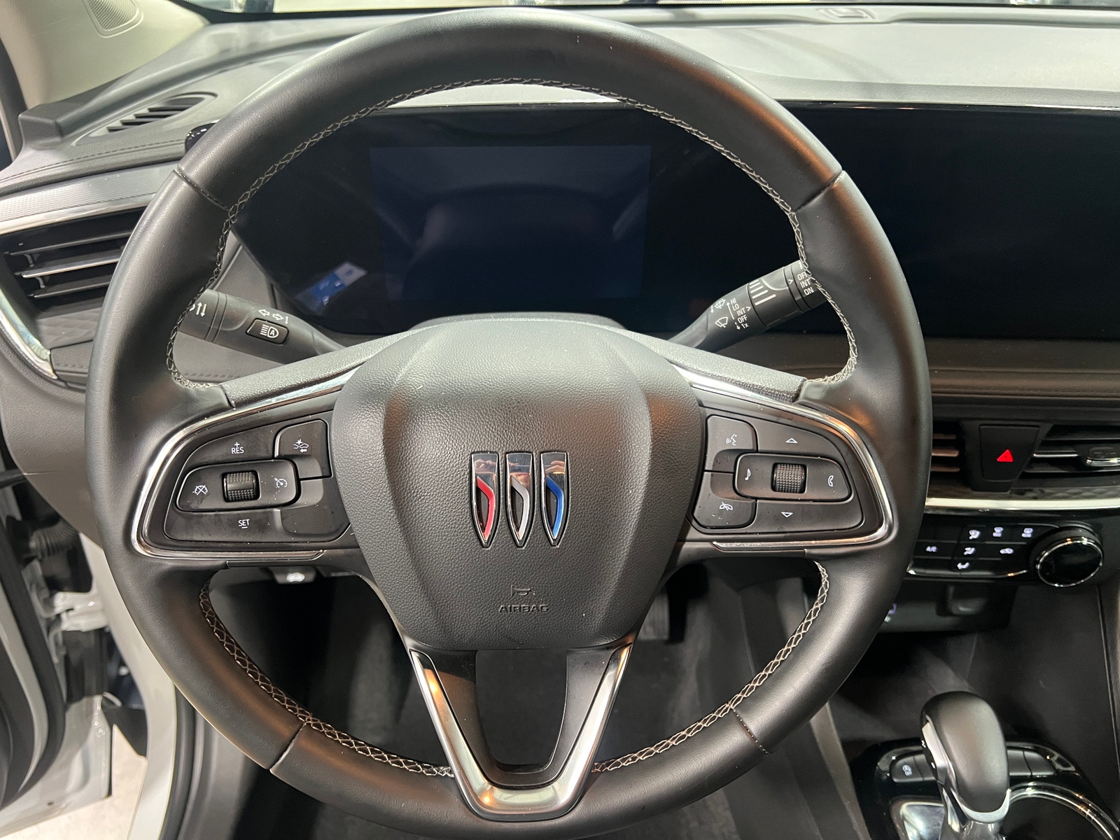 Thumbnail: 2025 Buick Encore GX - 4