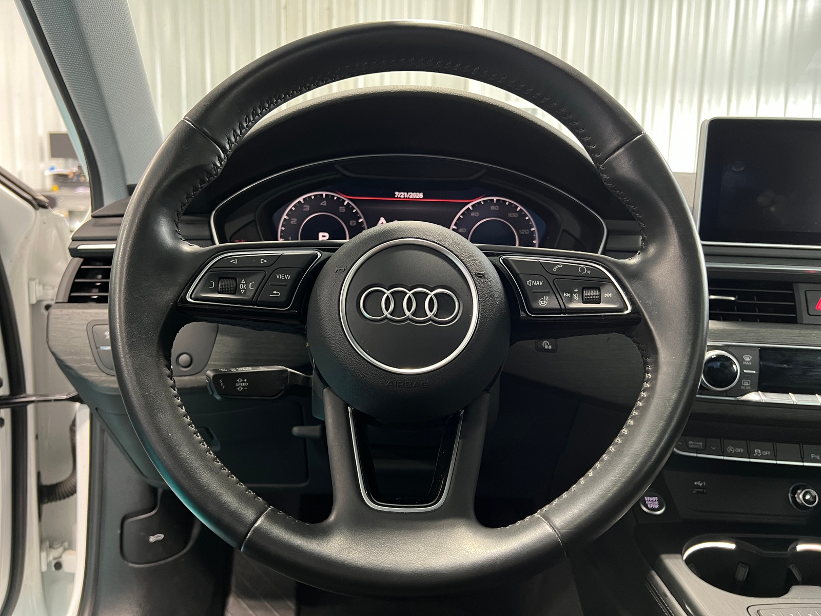 Thumbnail: 2019 Audi A4 - 4