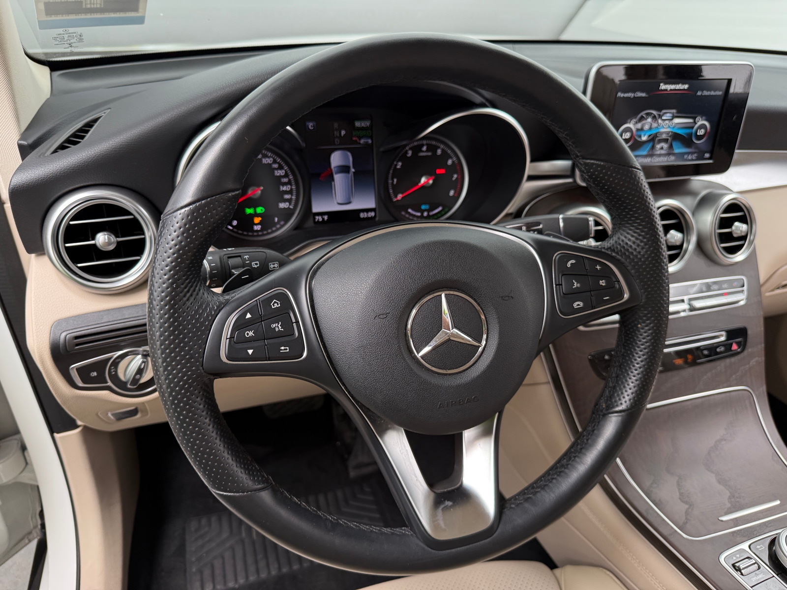 Thumbnail: 2019 Mercedes-Benz GLC - 4