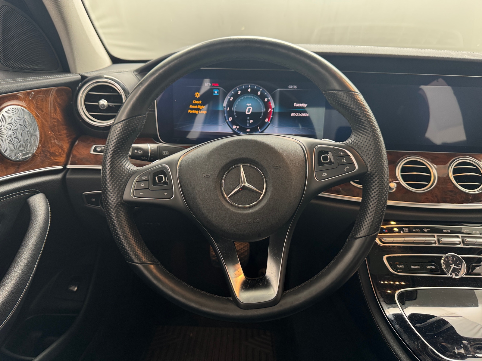 Thumbnail: 2018 Mercedes-Benz E-Class - 4
