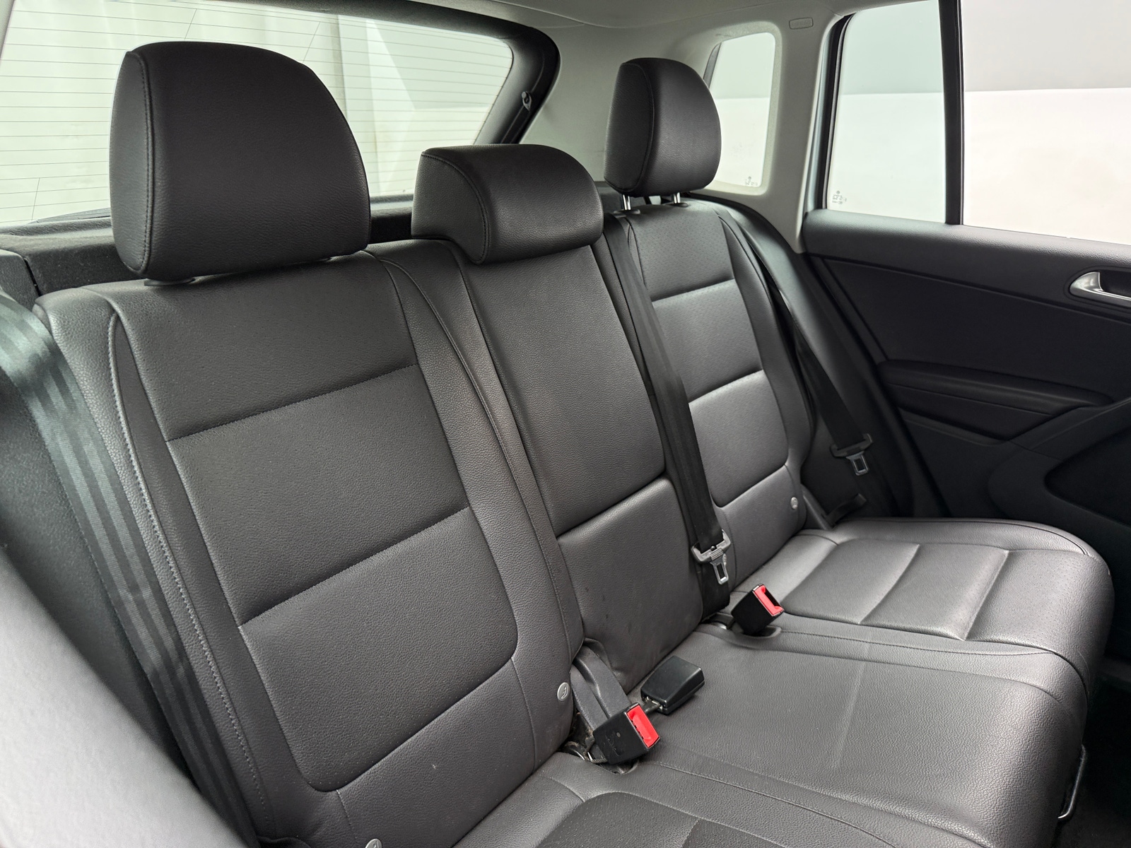Thumbnail: 2017 Volkswagen Tiguan - 5
