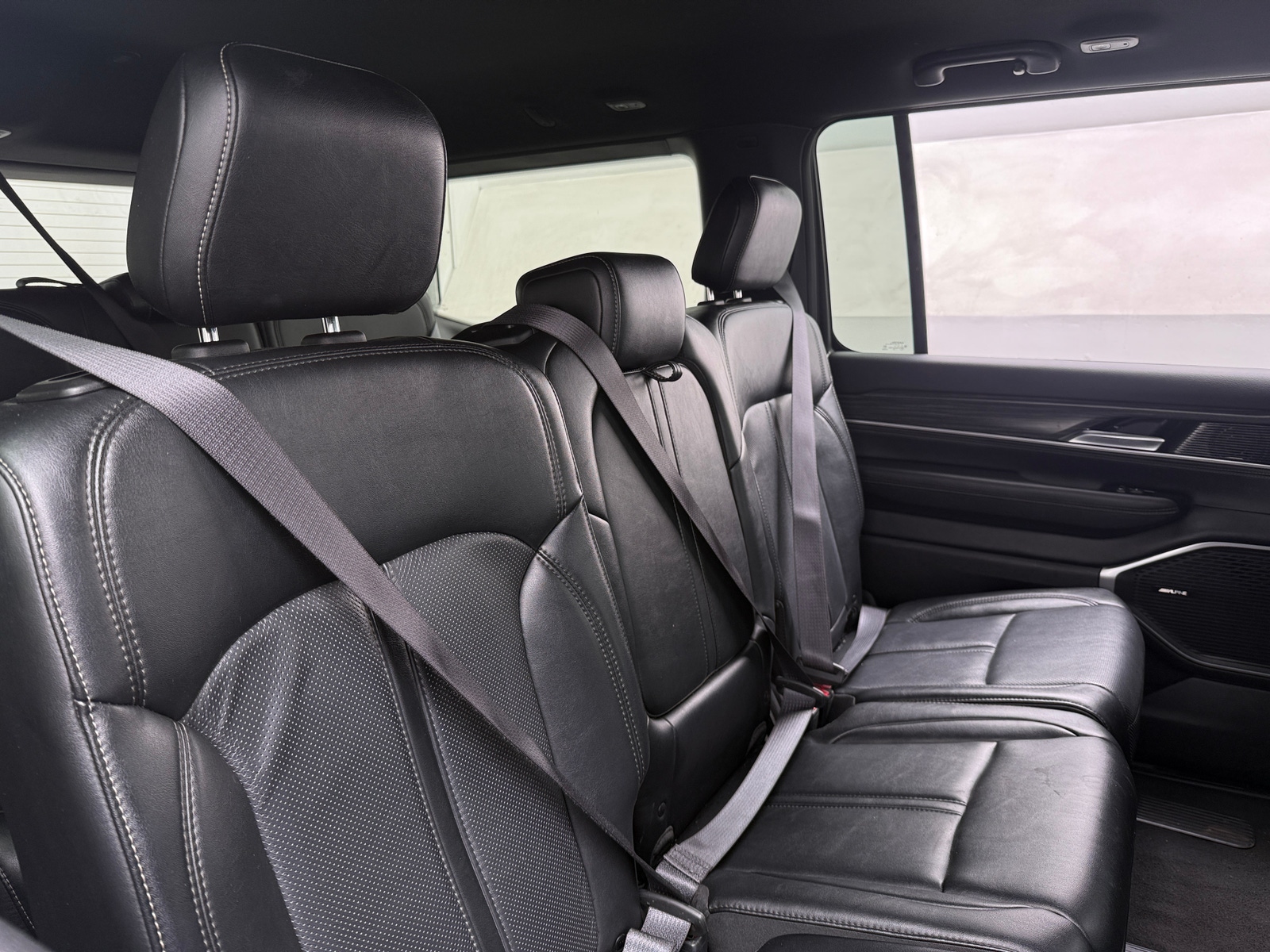 Thumbnail: 2024 Jeep Wagoneer - 5