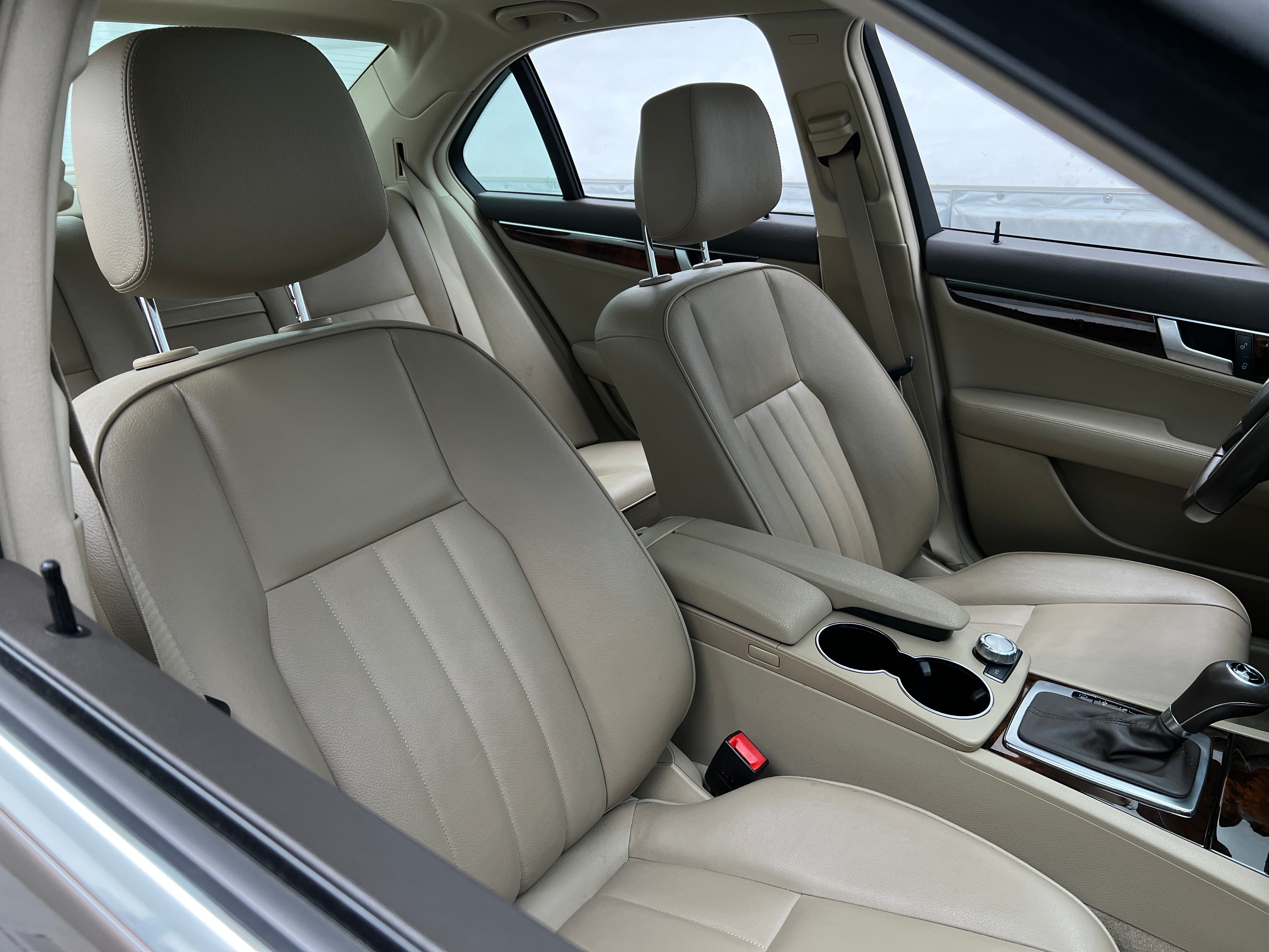 Used 2013 Mercedes-Benz C-Class C250 Luxury with VIN WDDGF4HBXDA789998 for sale in Pewaukee, WI