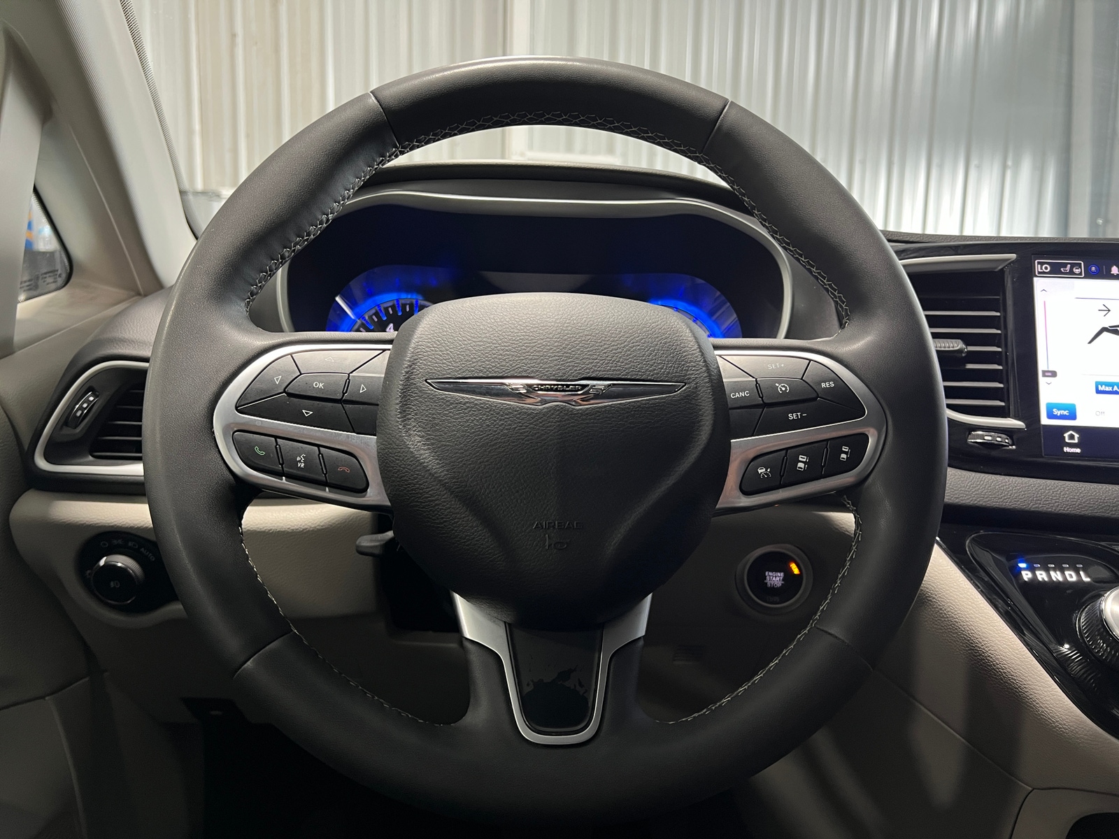 Thumbnail: 2024 Chrysler Pacifica - 5