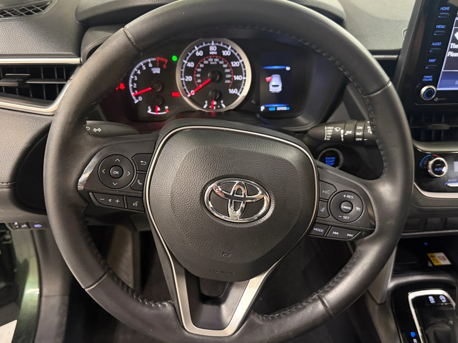 Thumbnail: 2022 Toyota Corolla Cross - 5