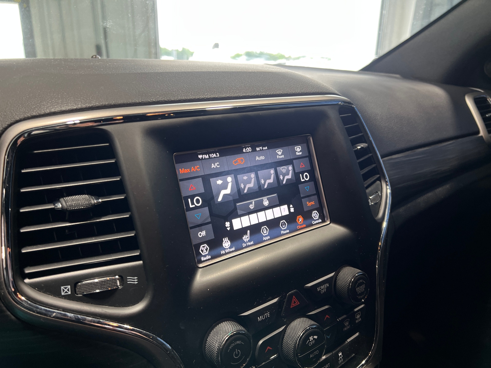 Thumbnail: 2021 Jeep Grand Cherokee - 4