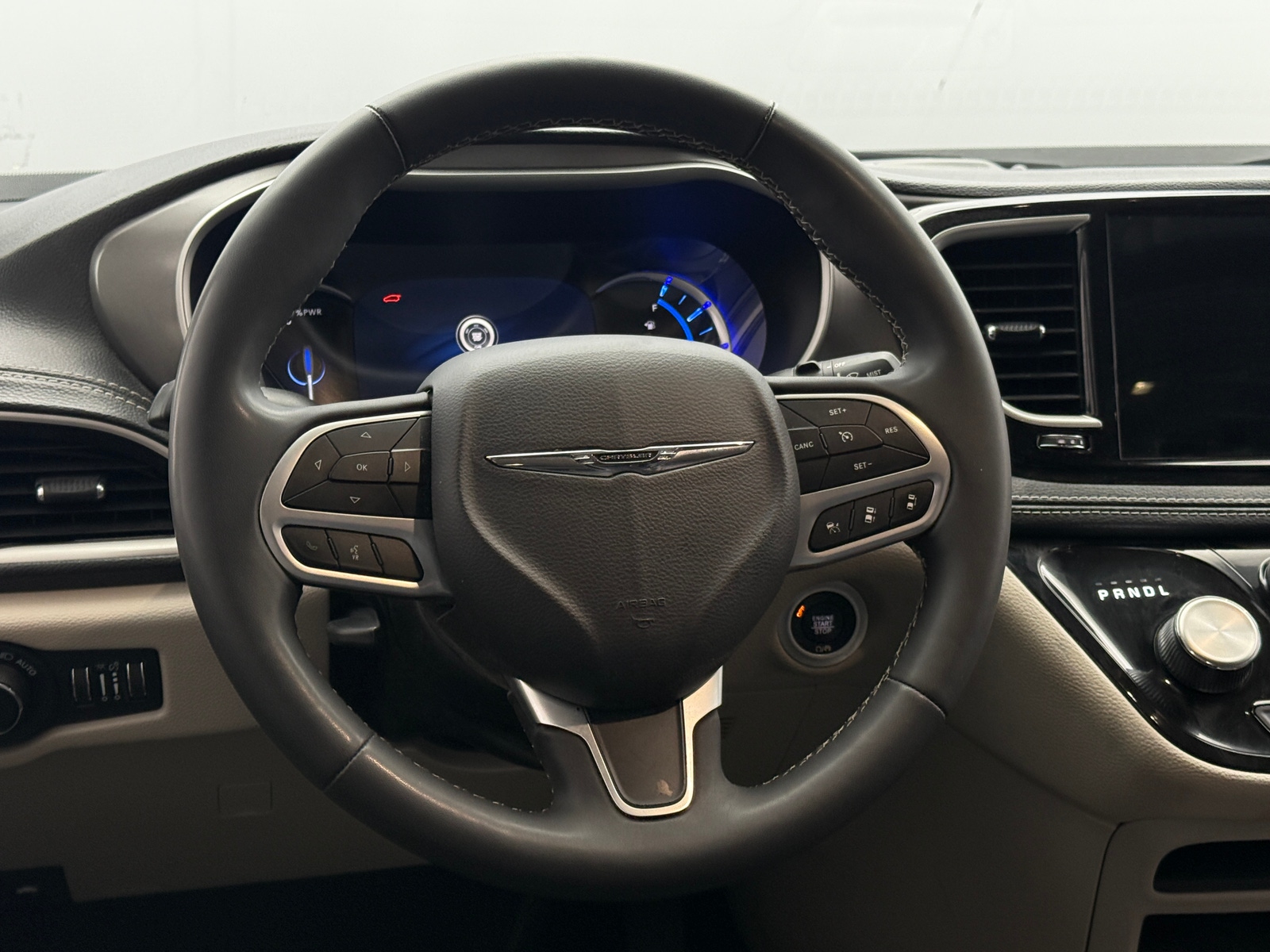Thumbnail: 2024 Chrysler Pacifica - 4