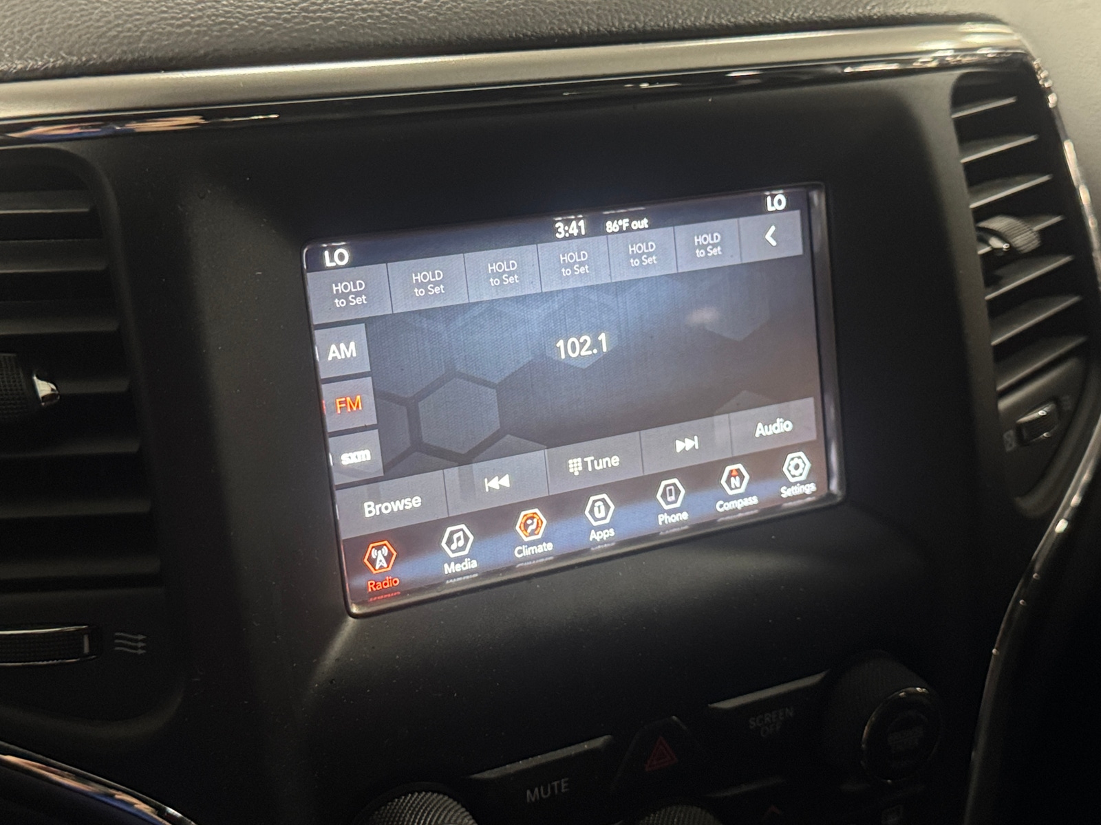 Thumbnail: 2020 Jeep Grand Cherokee - 4