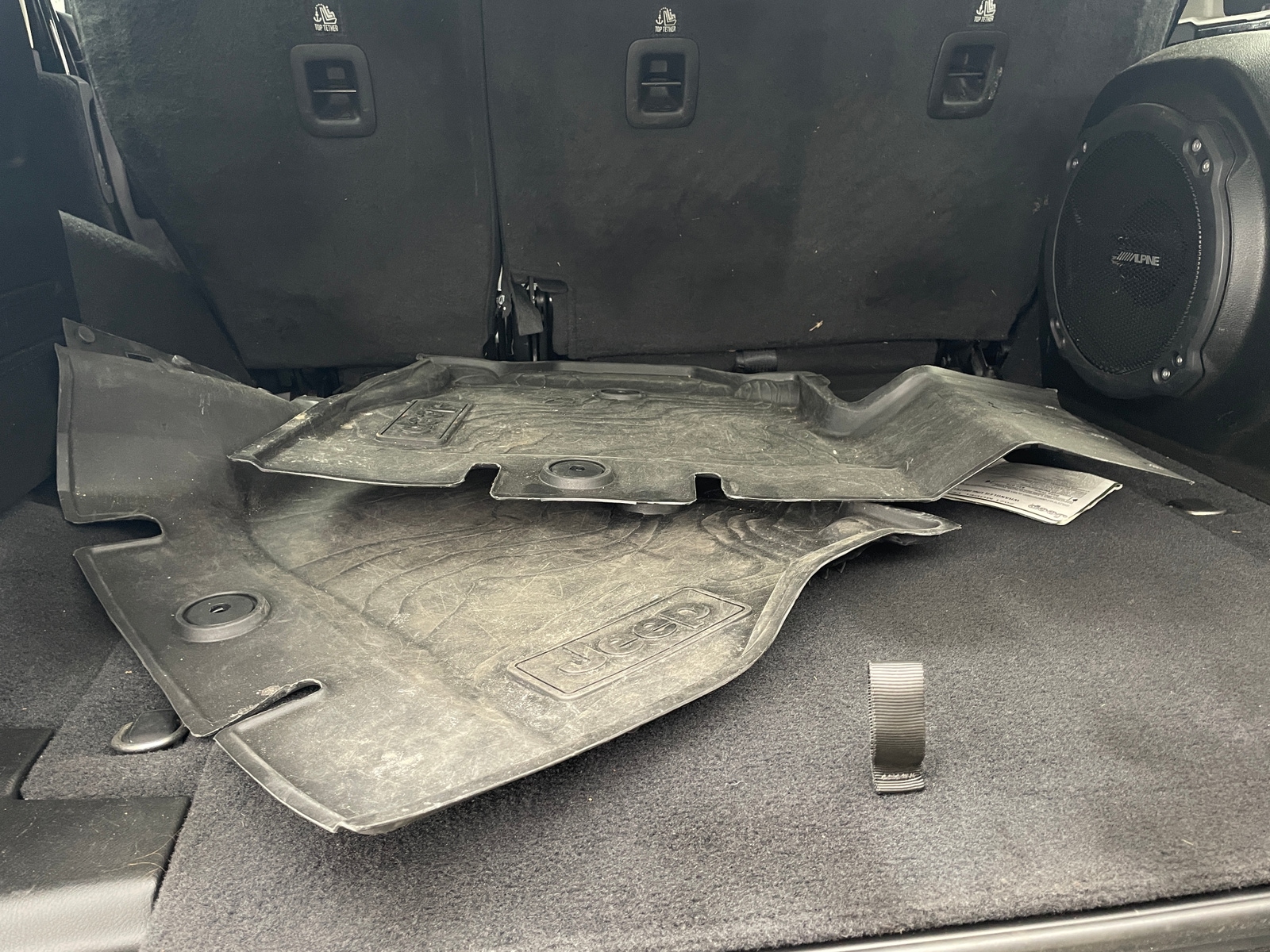 Thumbnail: 2021 Jeep Wrangler - 7
