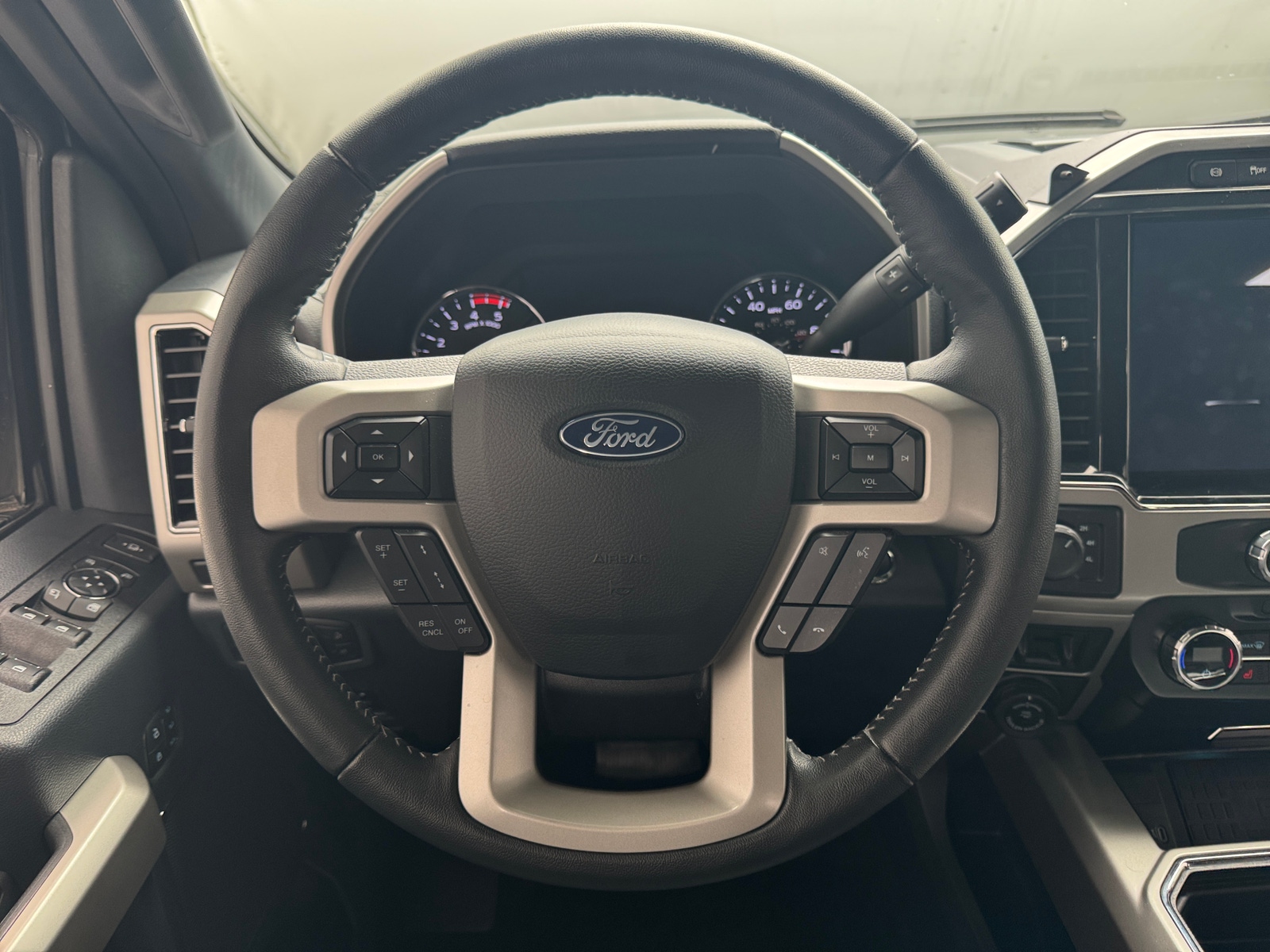Thumbnail: 2022 Ford Econoline - 4
