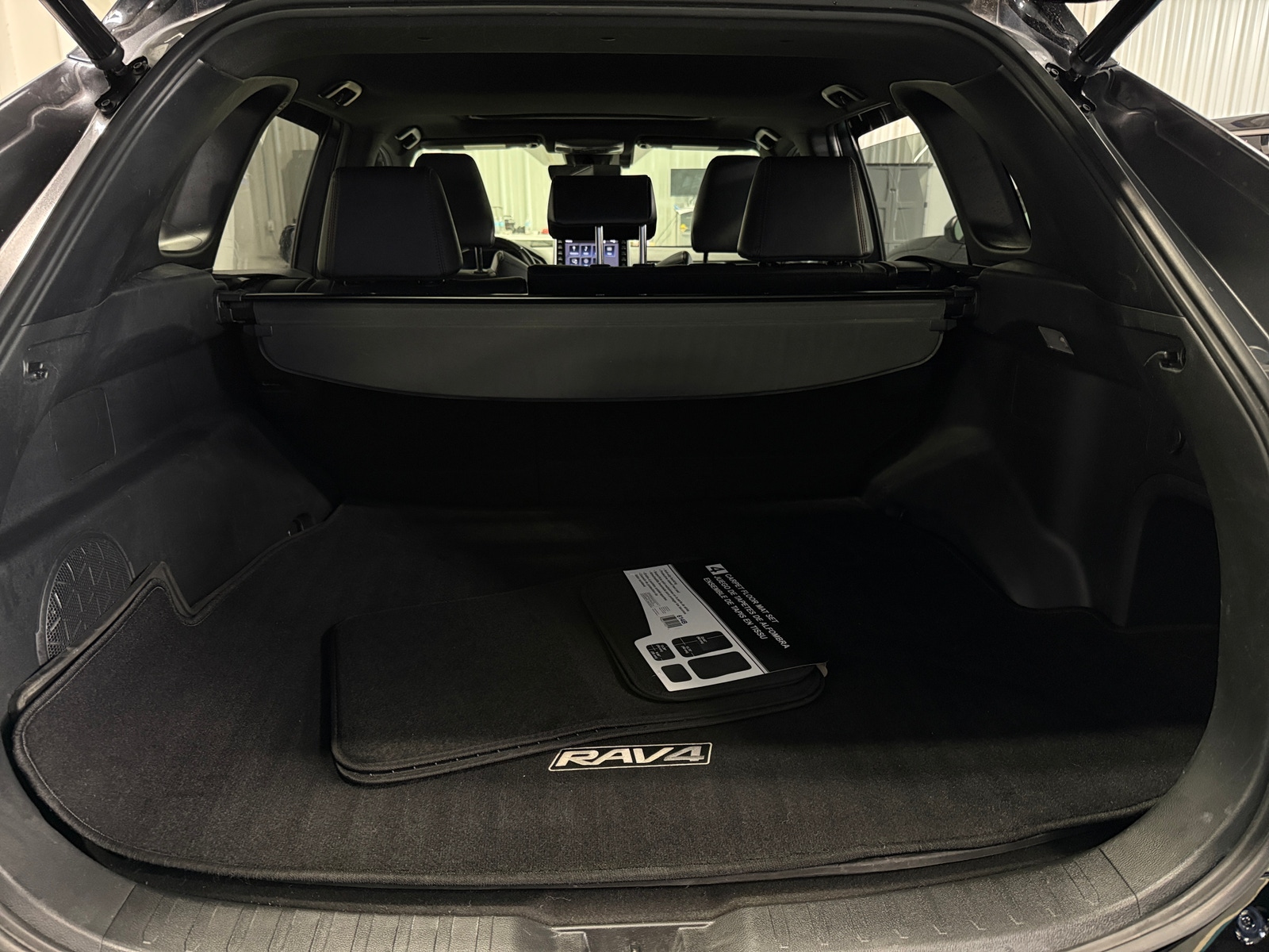 Thumbnail: 2021 Toyota RAV4 - 7