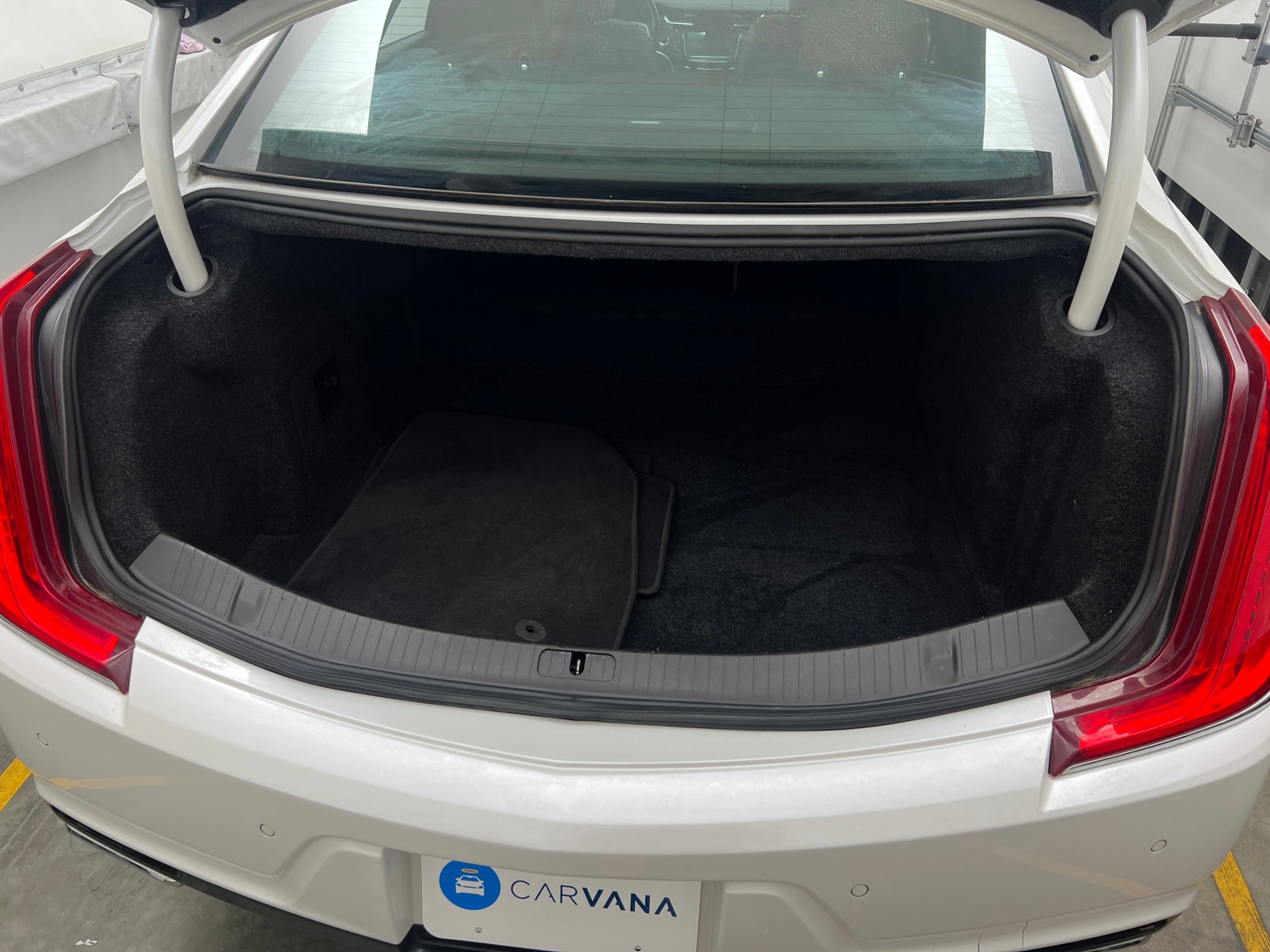 Thumbnail: 2018 Cadillac XTS - 6