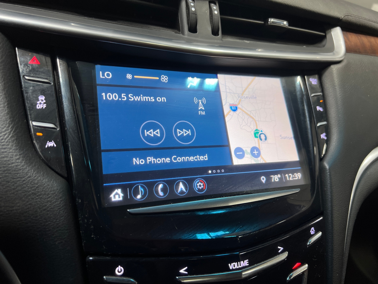Thumbnail: 2018 Cadillac XTS - 3