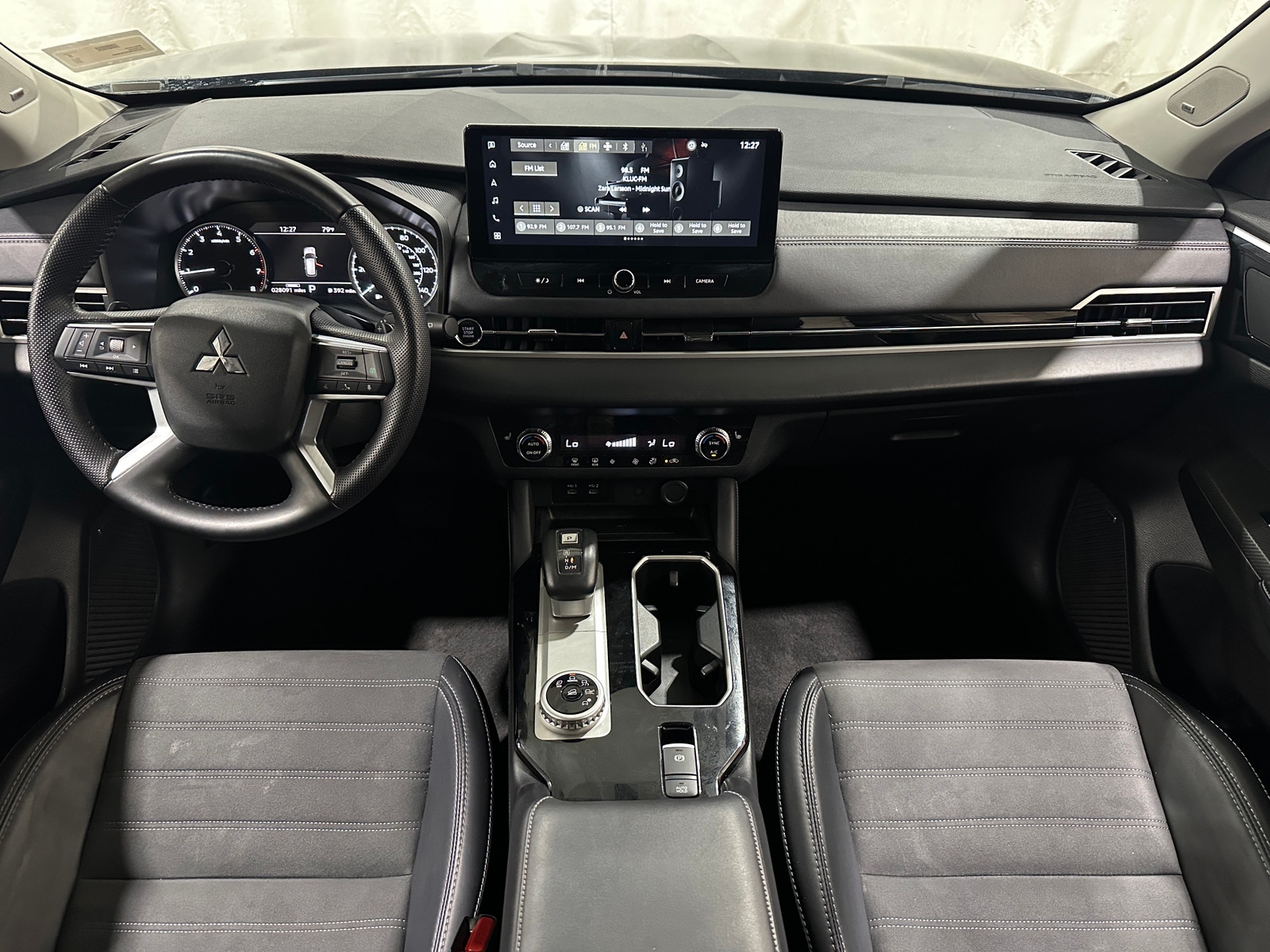 Thumbnail: 2025 Mitsubishi Outlander - 2