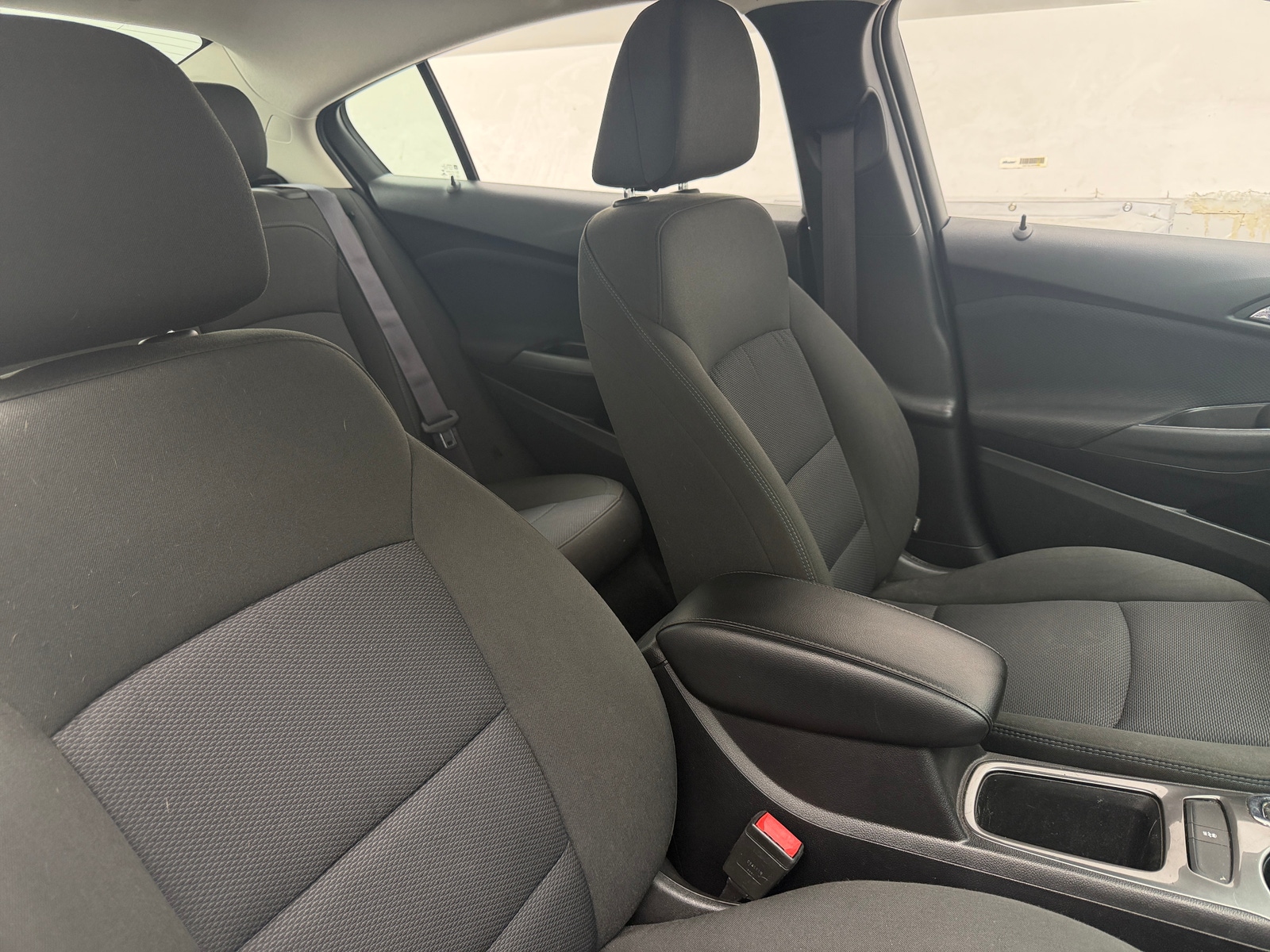 Thumbnail: 2016 Chevrolet Cruze - 2