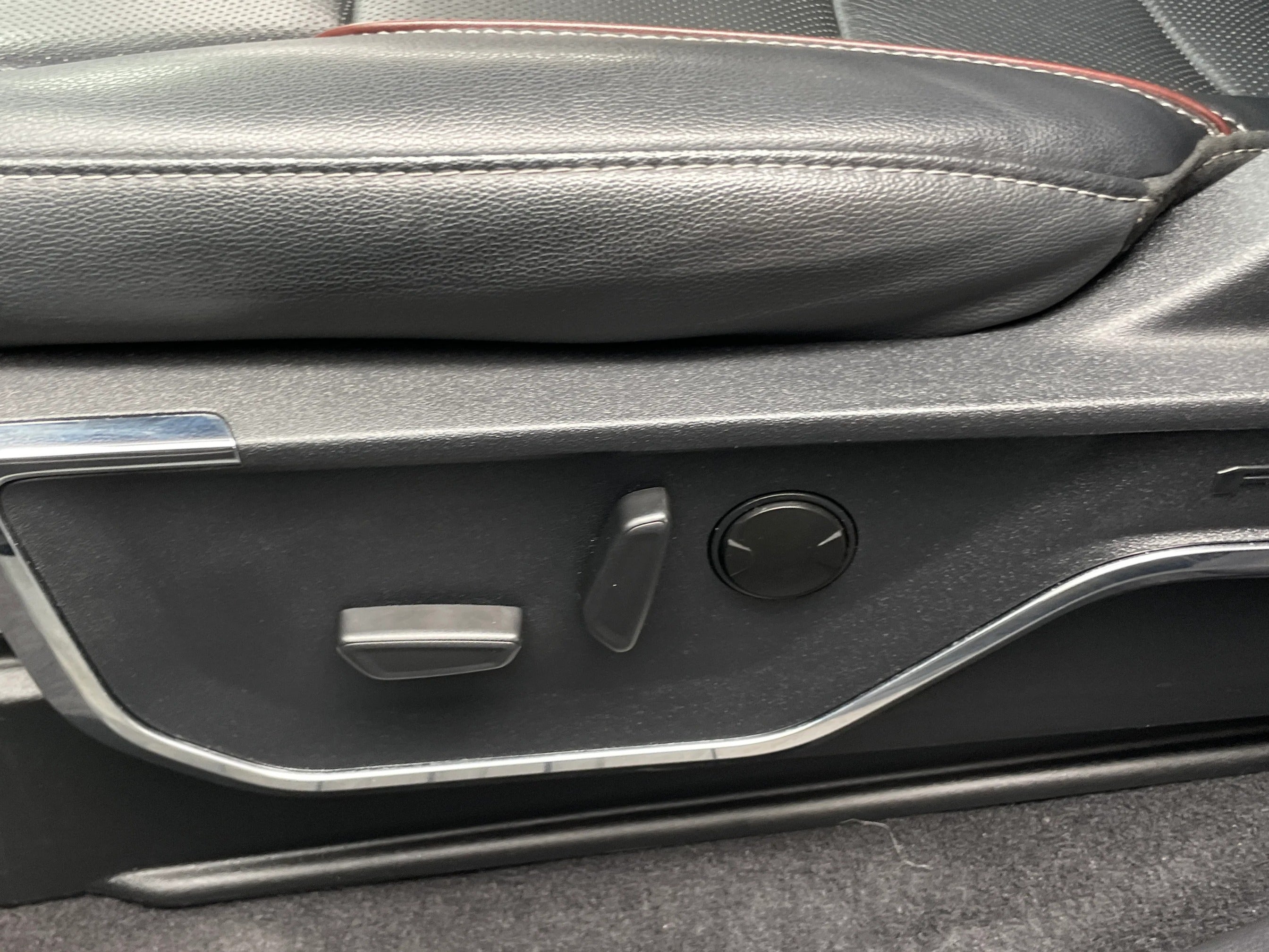 2023 Ford F-150 Lariat - Photo 10