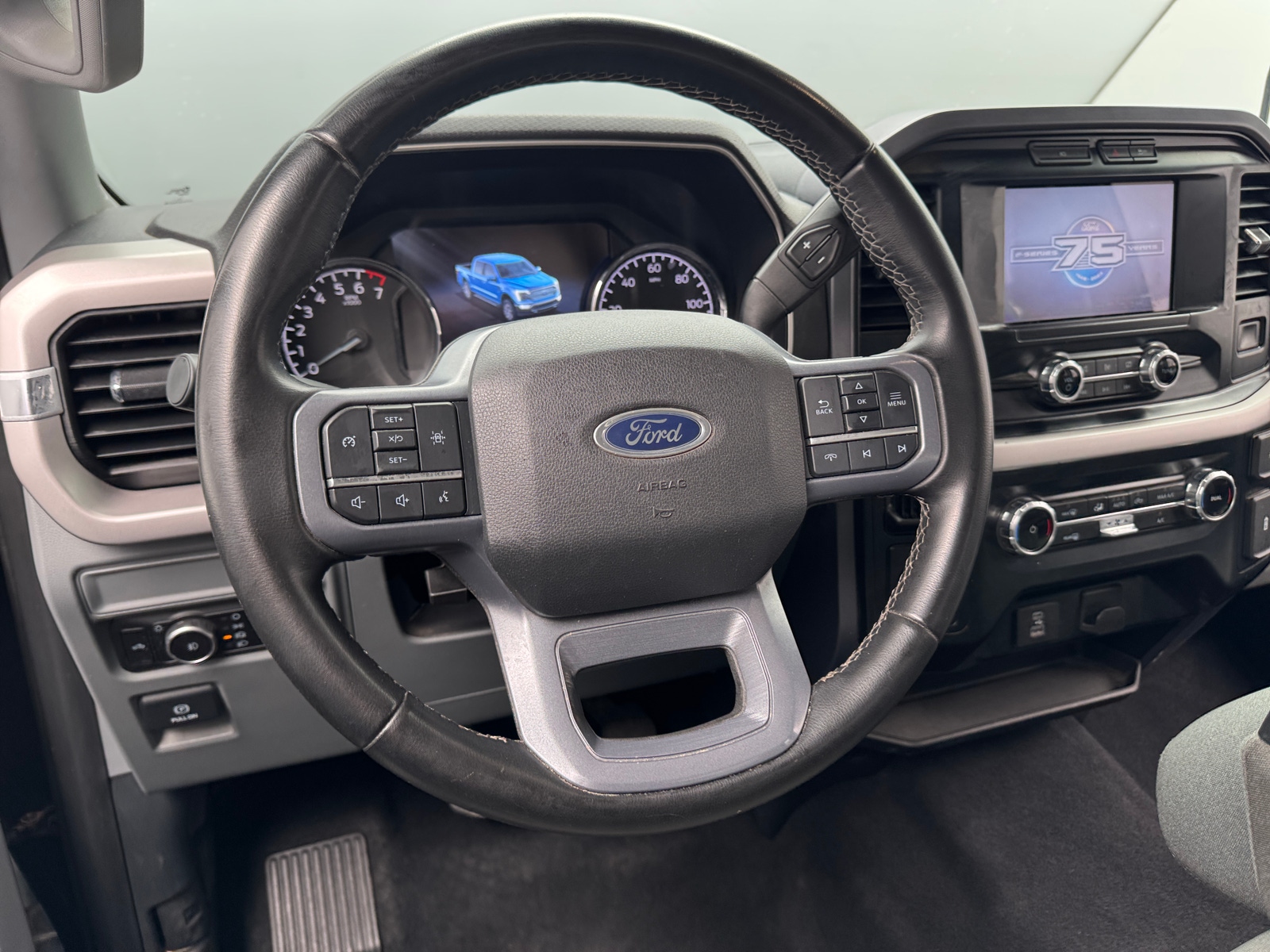 Thumbnail: 2023 Ford Econoline - 5