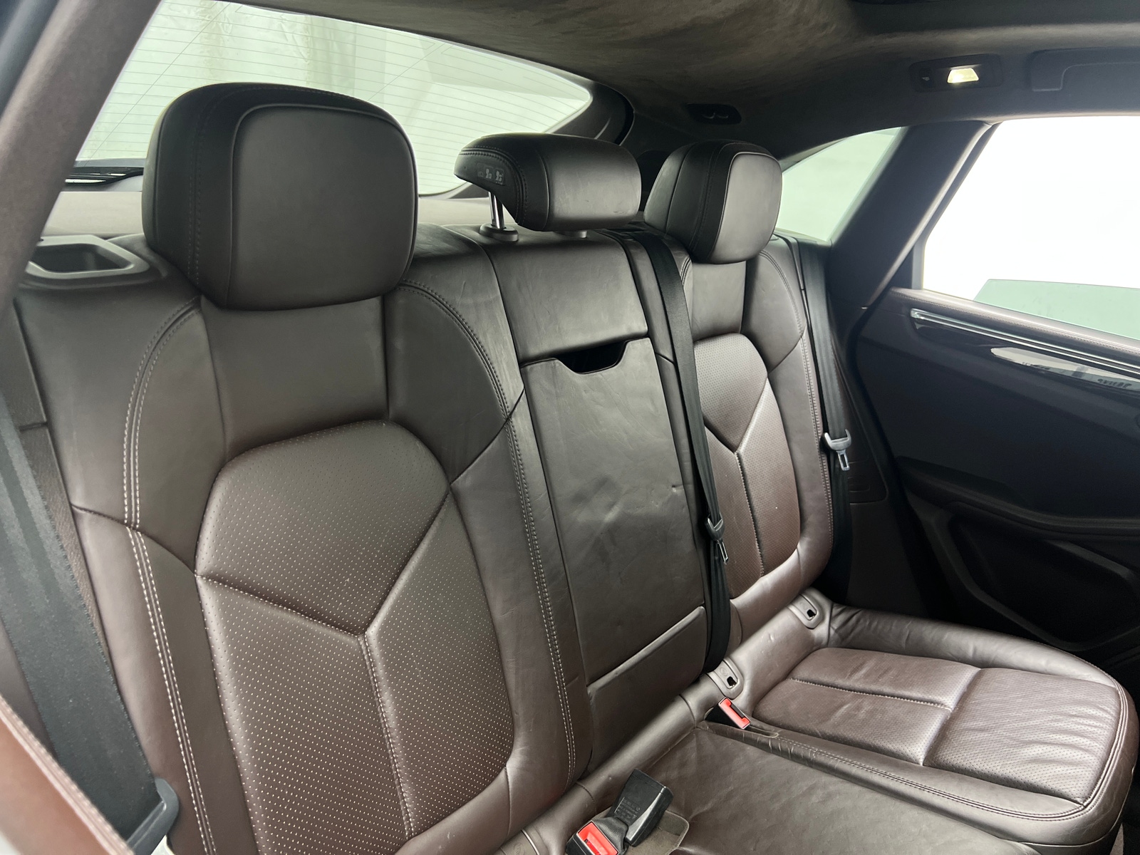 Thumbnail: 2015 Porsche Macan - 5
