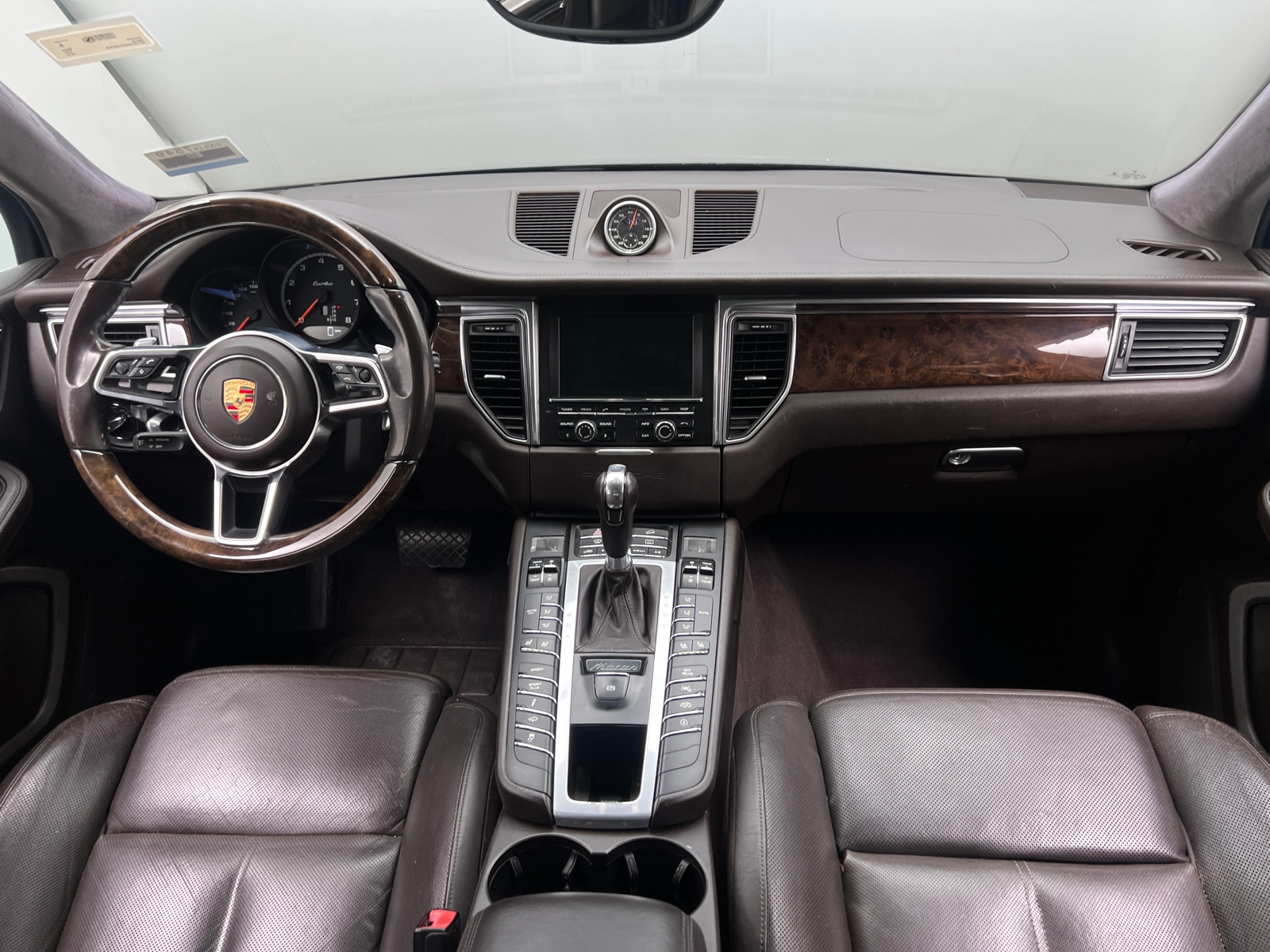 Thumbnail: 2015 Porsche Macan - 2