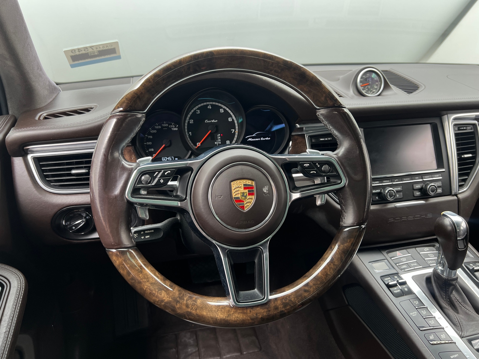 Thumbnail: 2015 Porsche Macan - 4
