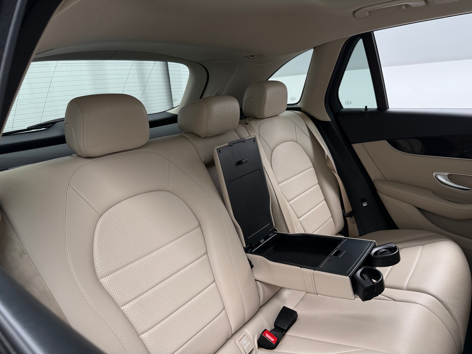 Thumbnail: 2016 Mercedes-Benz GLC - 5