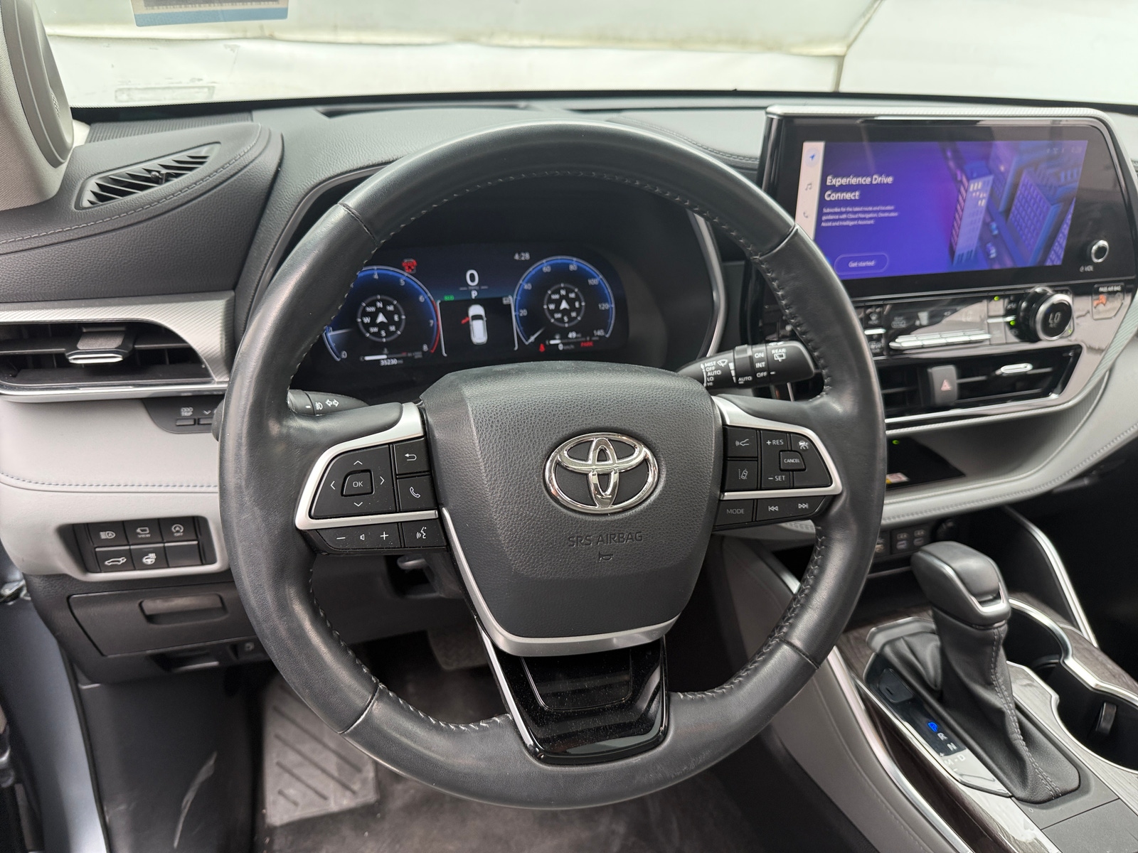 Thumbnail: 2023 Toyota Highlander - 5