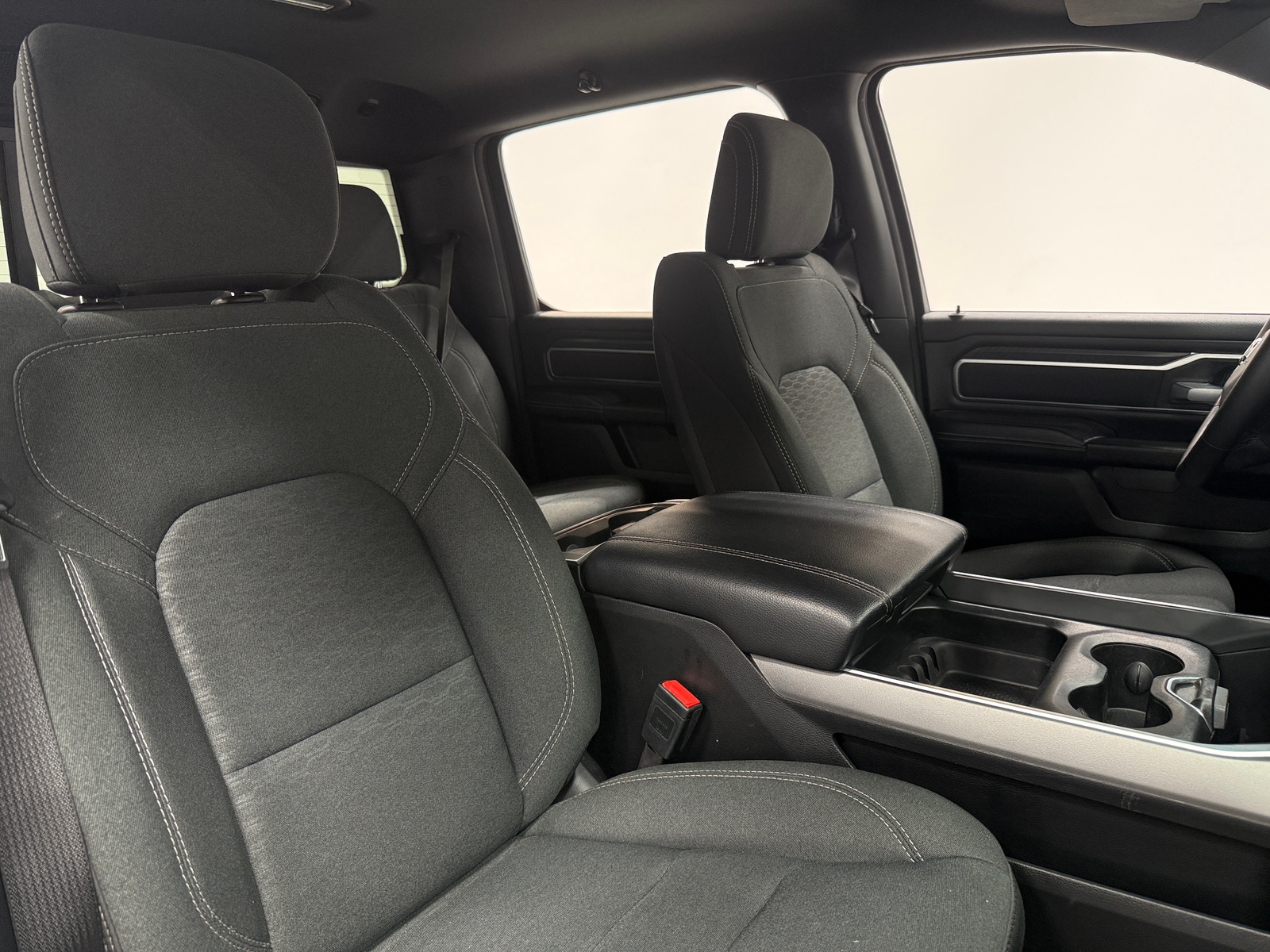 Thumbnail: 2025 RAM 1500 - 2