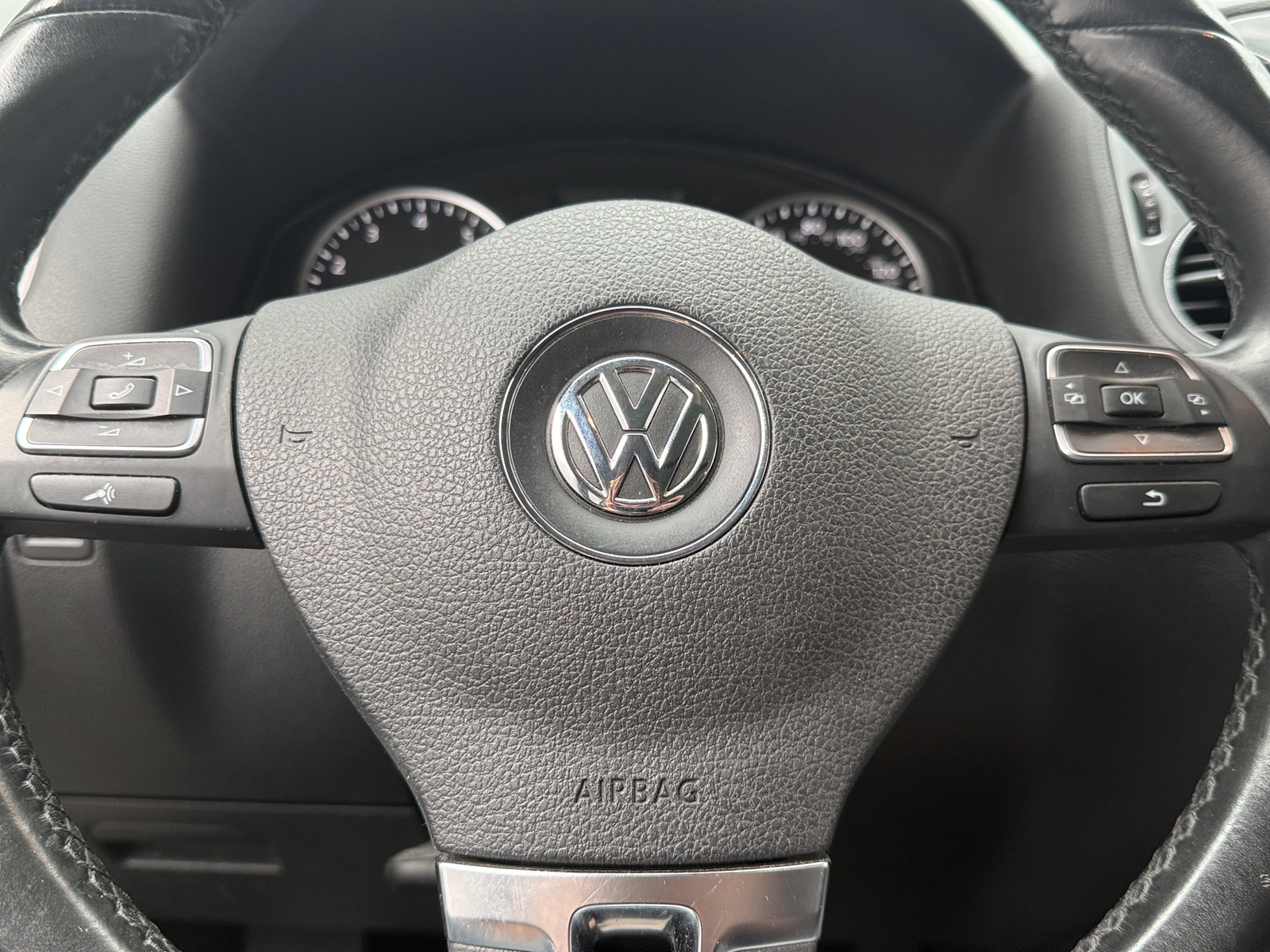 Thumbnail: 2015 Volkswagen Tiguan - 5