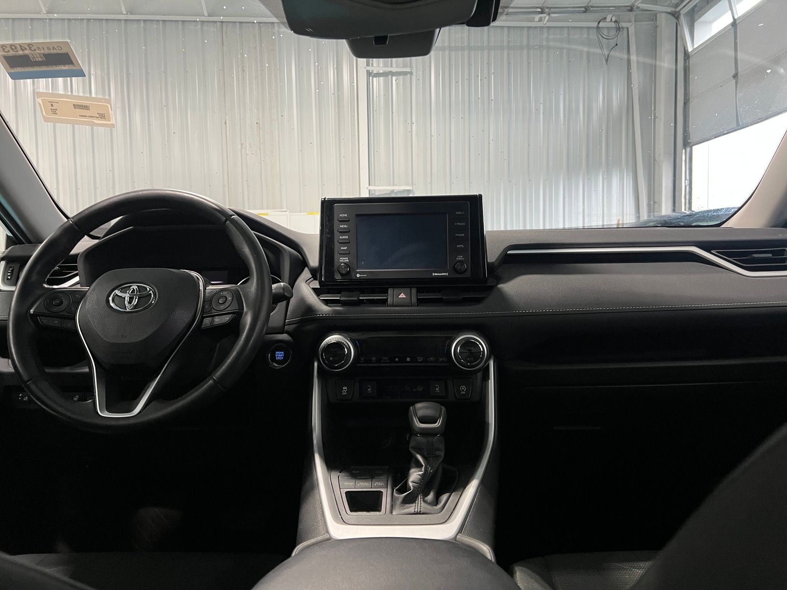 Thumbnail: 2021 Toyota RAV4 - 3