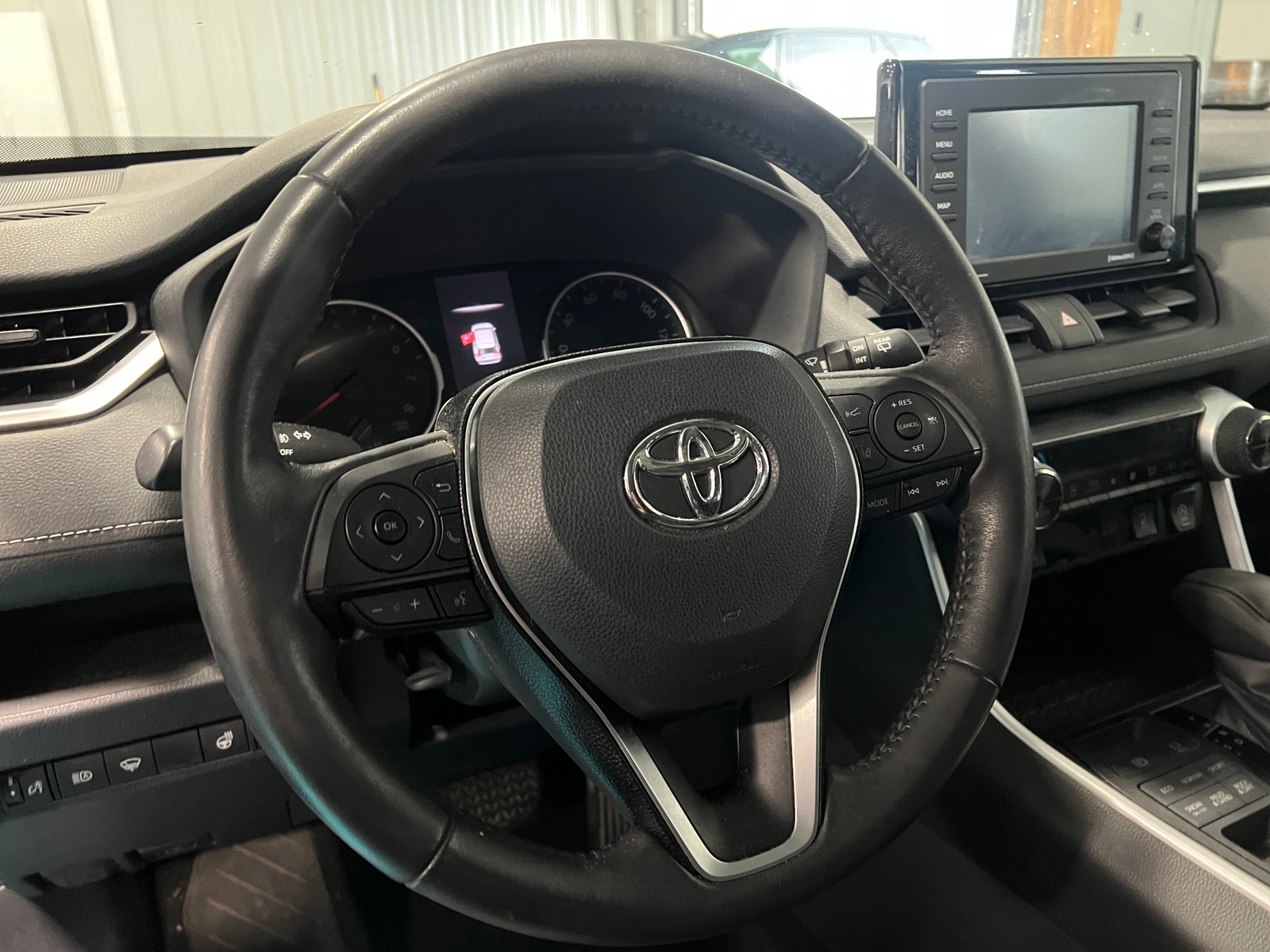 Thumbnail: 2021 Toyota RAV4 - 5