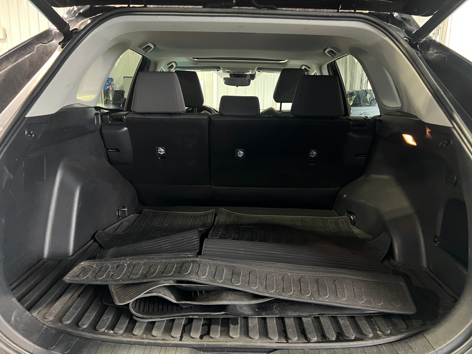 Thumbnail: 2021 Toyota RAV4 - 7