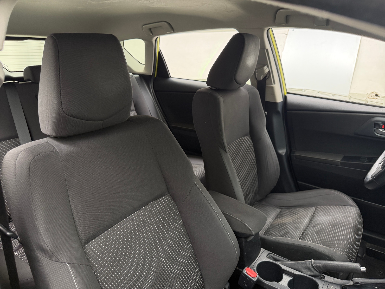 Thumbnail: 2017 Toyota Corolla iM - 2