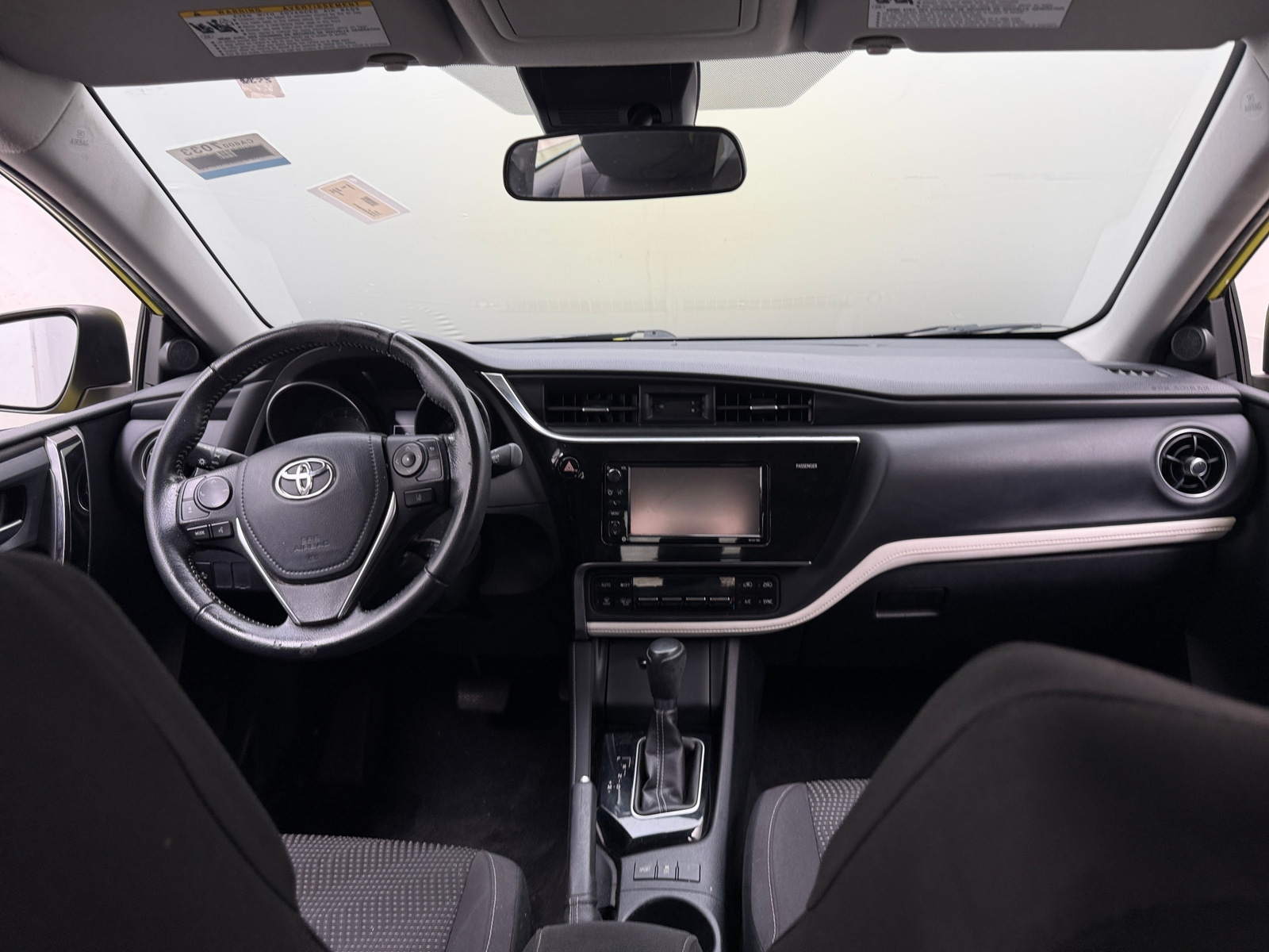 Thumbnail: 2017 Toyota Corolla iM - 3