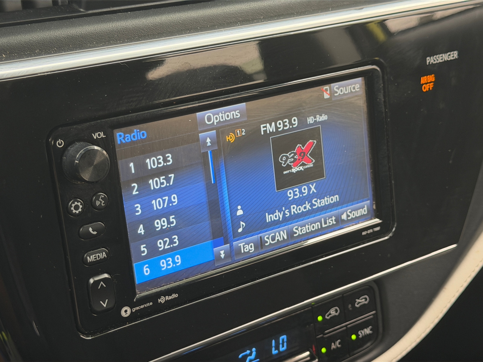 Thumbnail: 2017 Toyota Corolla iM - 4