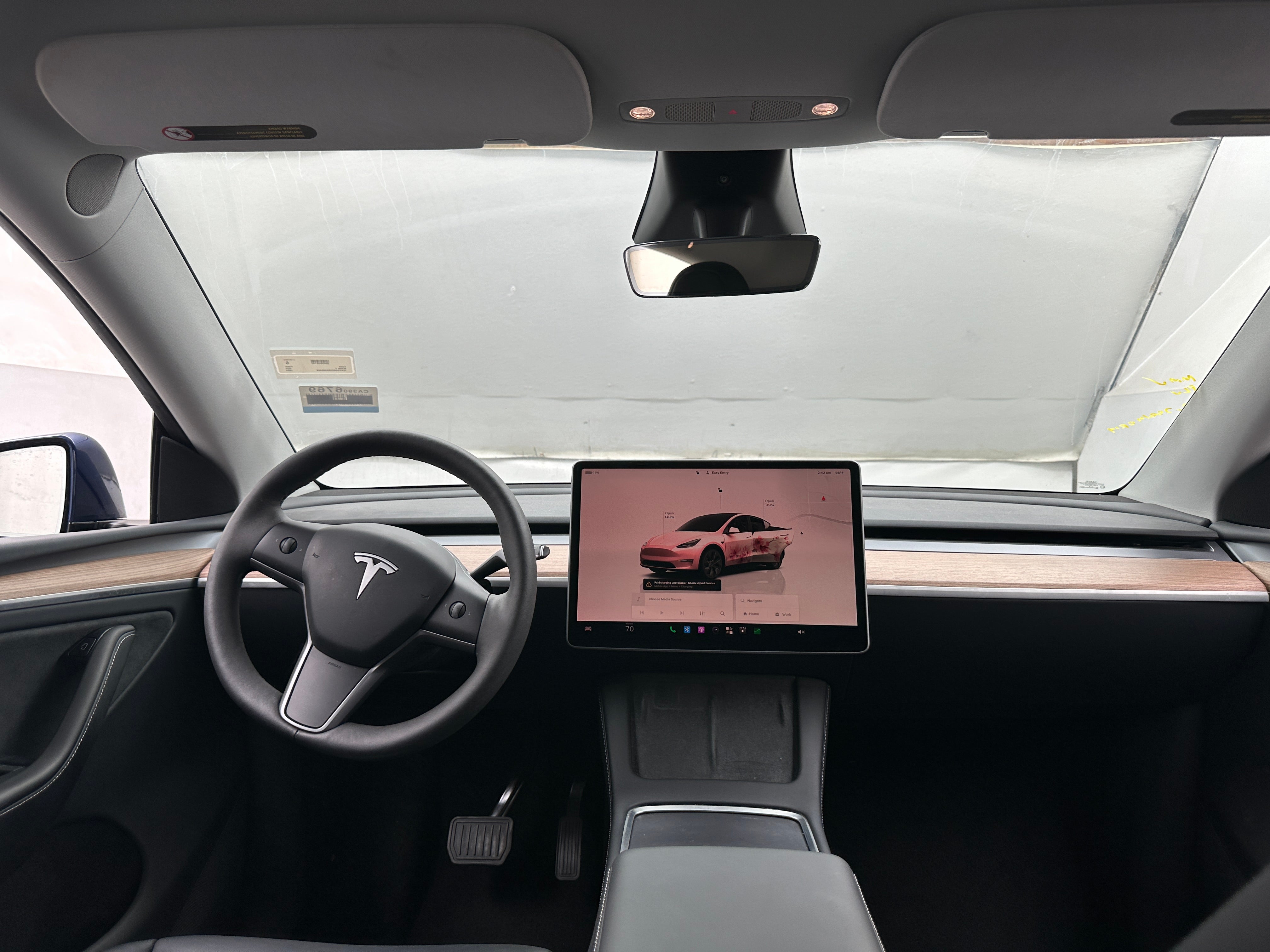 Used 2024 Tesla Model Y Long Range with VIN 7SAYGDEE2RA305444 for sale in Pewaukee, WI