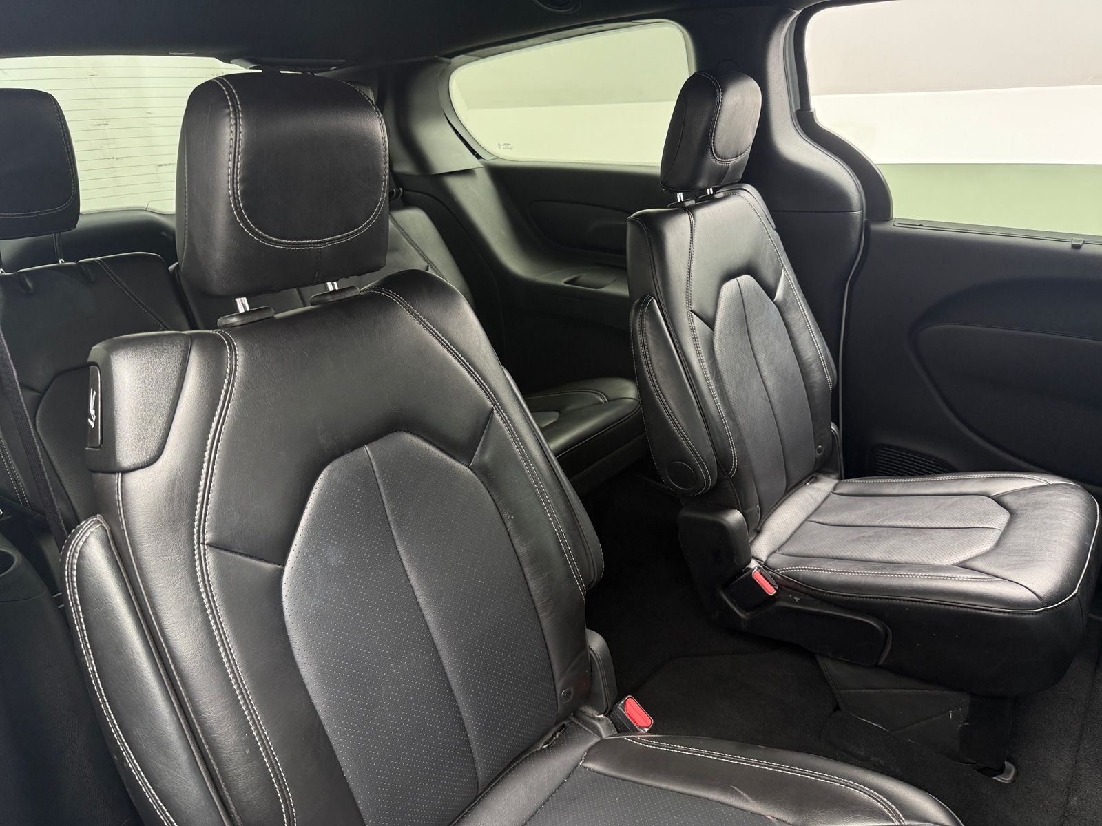 Thumbnail: 2025 Chrysler Pacifica - 5