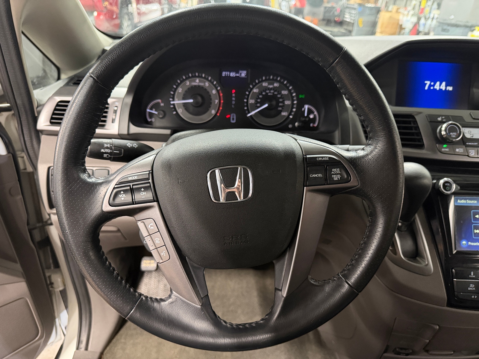 Thumbnail: 2014 Honda Odyssey - 4