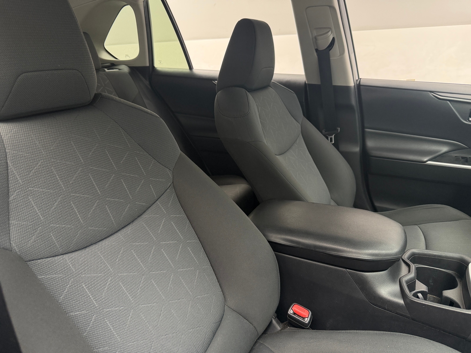 Thumbnail: 2019 Toyota RAV4 - 2