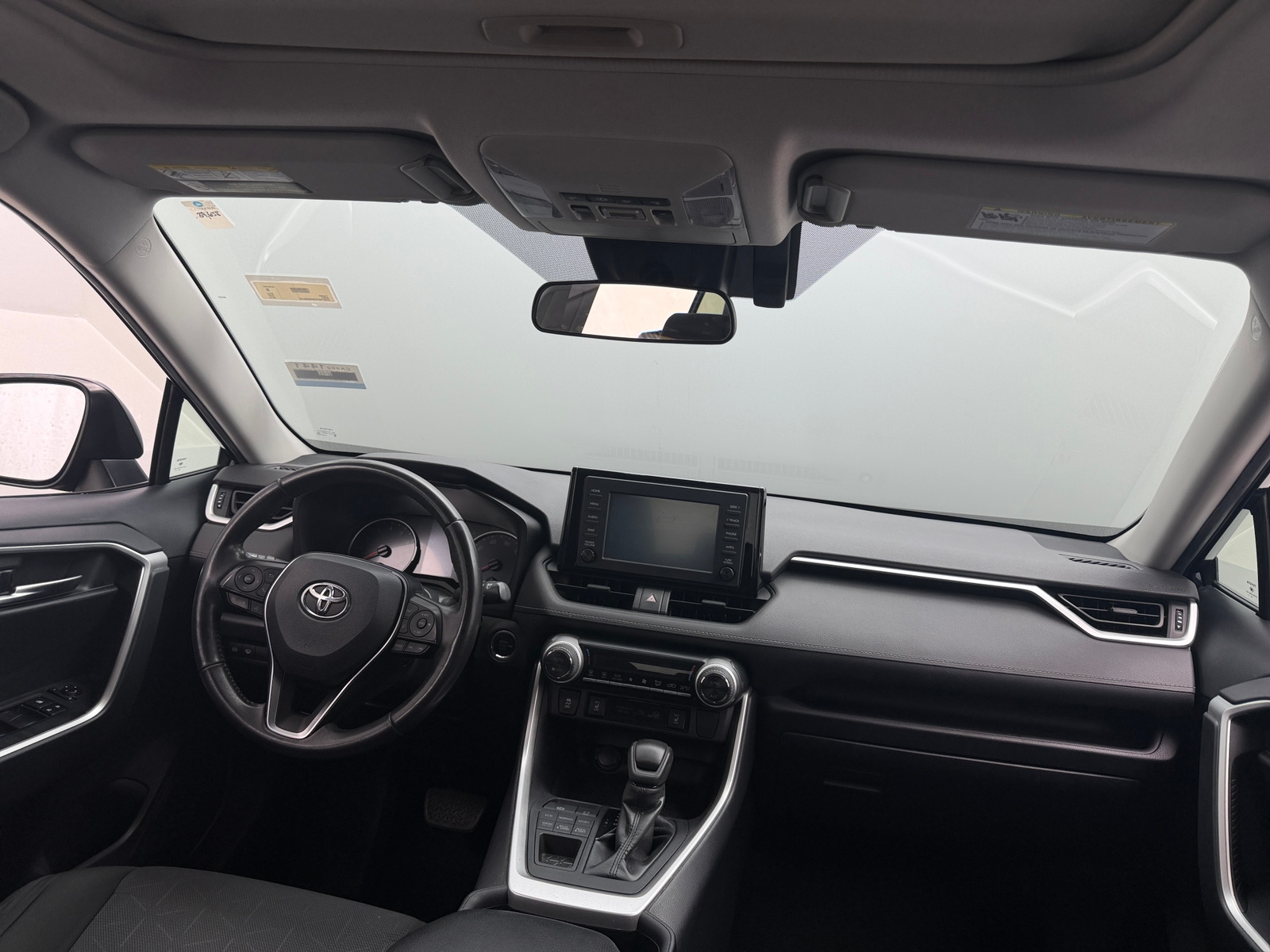 Thumbnail: 2019 Toyota RAV4 - 3