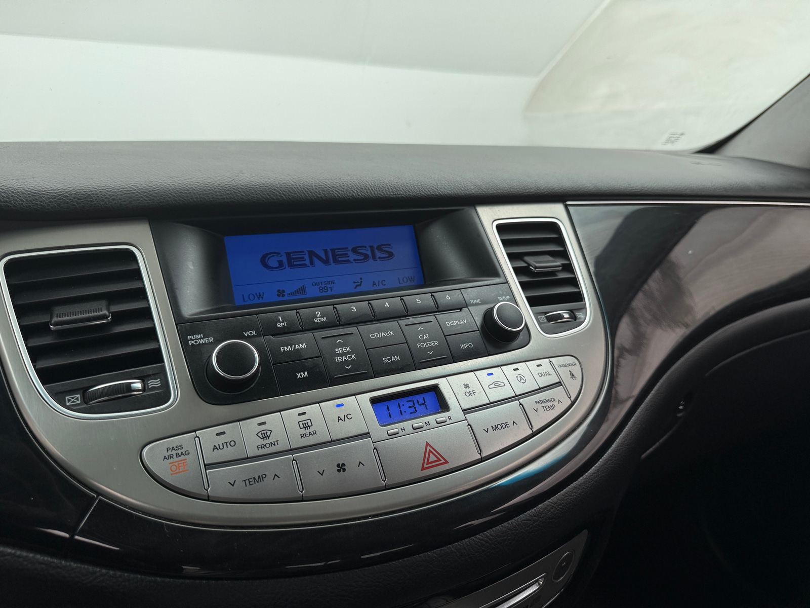 Thumbnail: 2013 Hyundai Genesis - 3