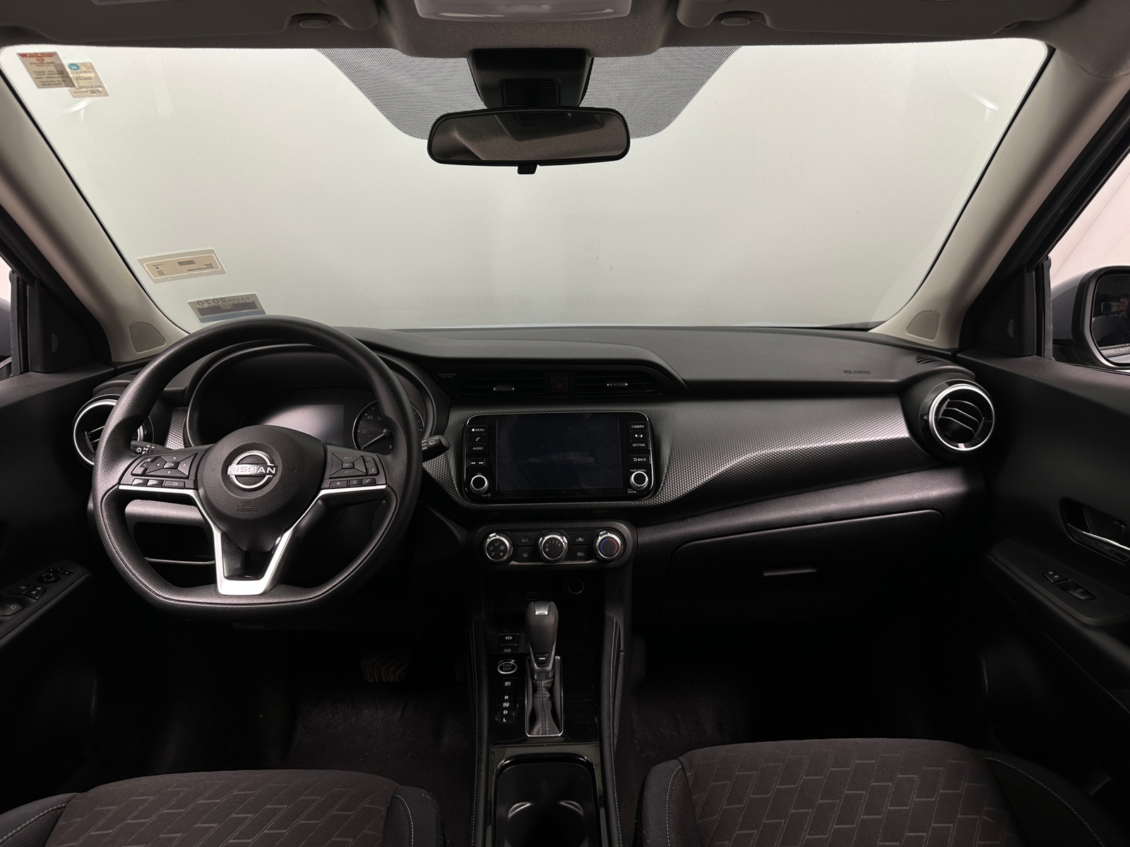 Thumbnail: 2023 Nissan Kicks - 3