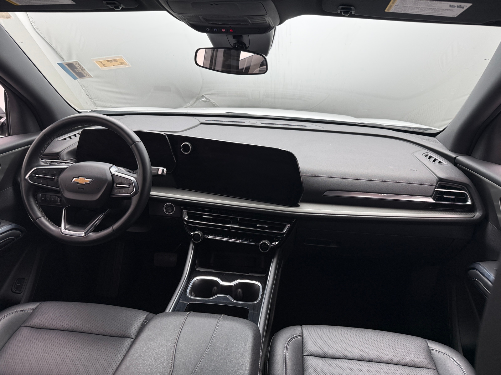 Thumbnail: 2025 Chevrolet Traverse - 3