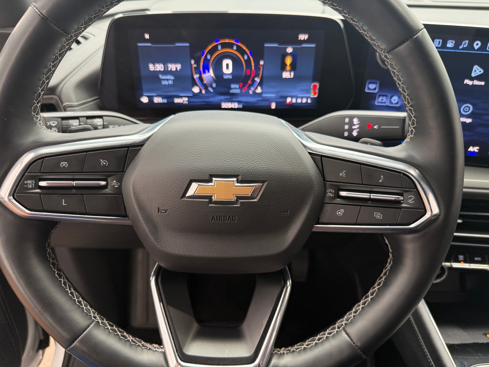Thumbnail: 2025 Chevrolet Traverse - 5